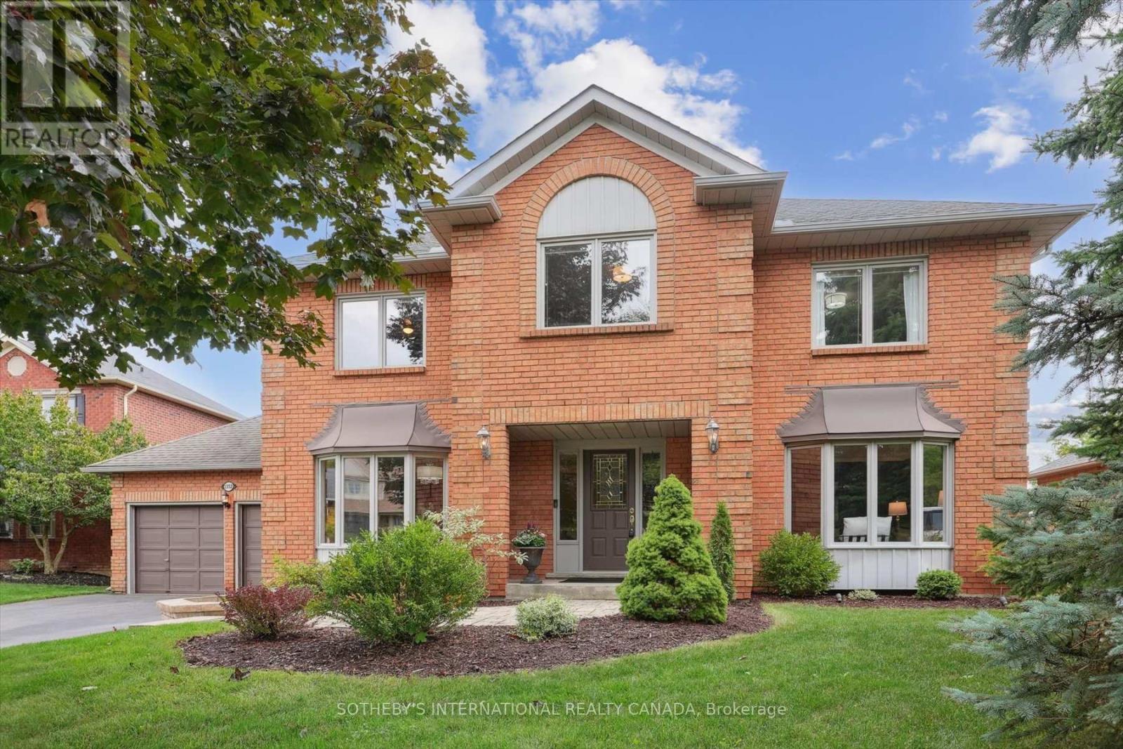 1352 WINTERBERRY DRIVE, Burlington, Ontario