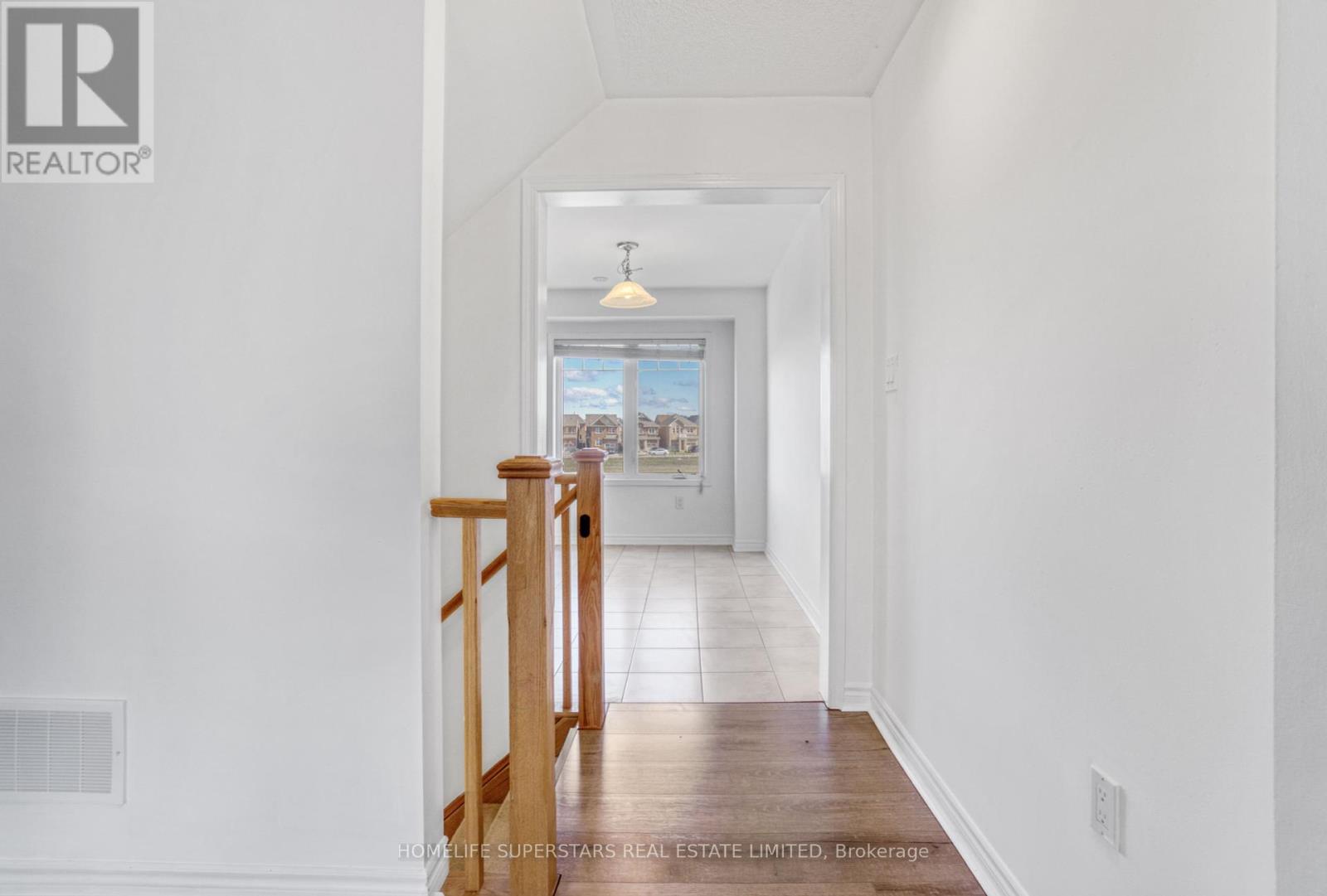 72 Bannister Crescent, Brampton, Ontario  L7A 0G2 - Photo 12 - W12429007