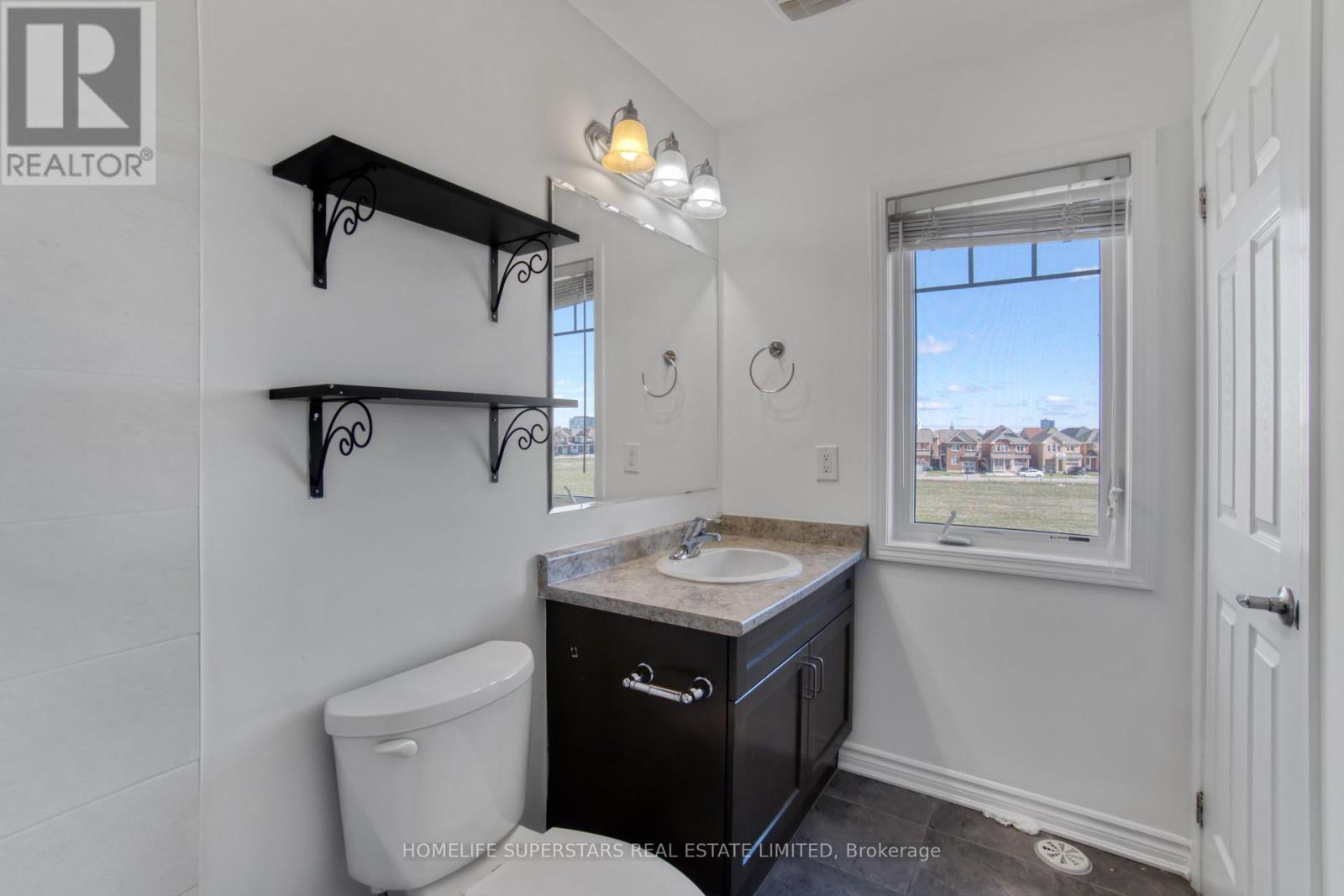 72 Bannister Crescent, Brampton, Ontario  L7A 0G2 - Photo 26 - W12429007