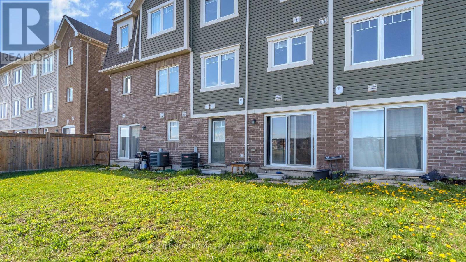 72 Bannister Crescent, Brampton, Ontario  L7A 0G2 - Photo 36 - W12429007