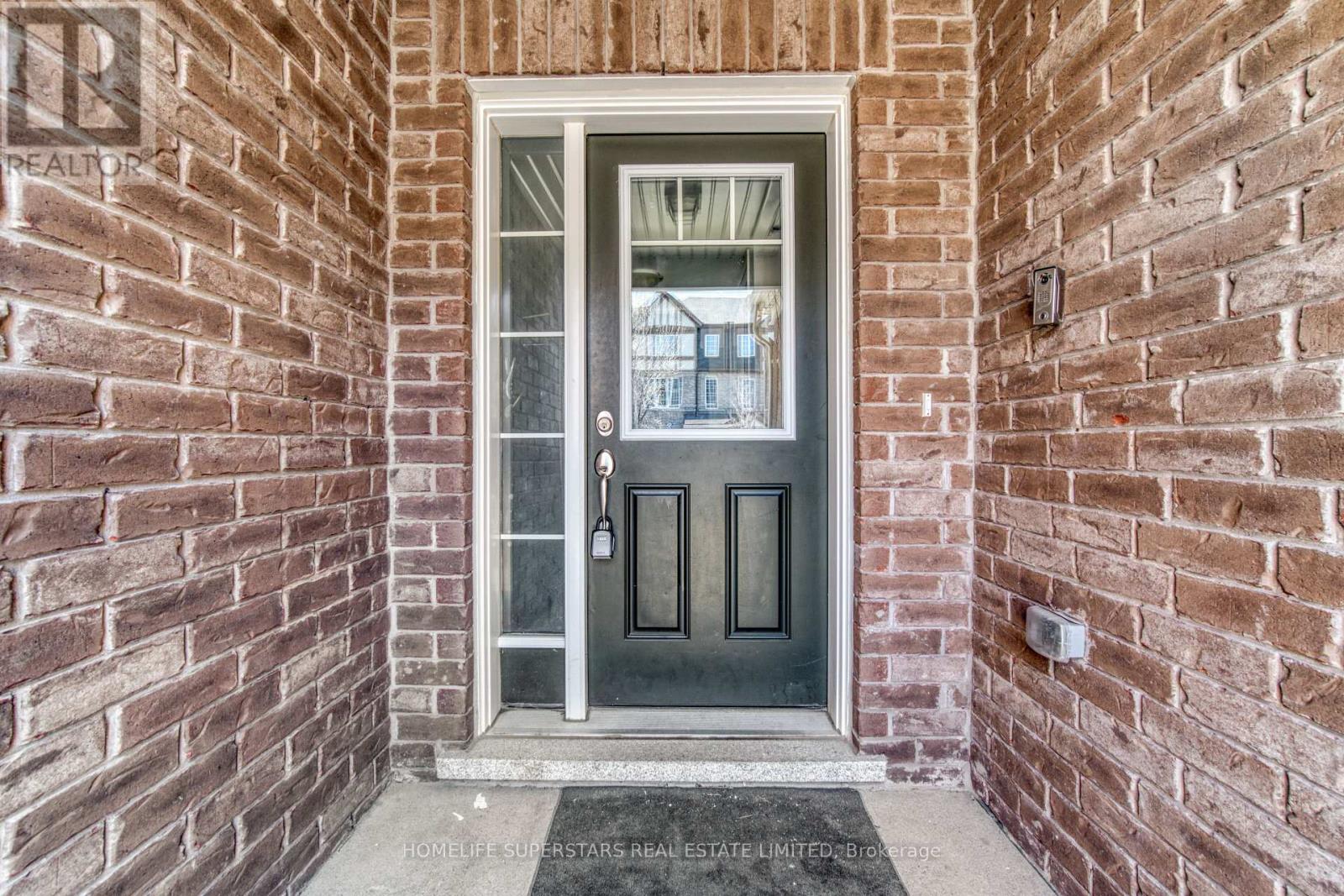 72 Bannister Crescent, Brampton, Ontario  L7A 0G2 - Photo 7 - W12429007