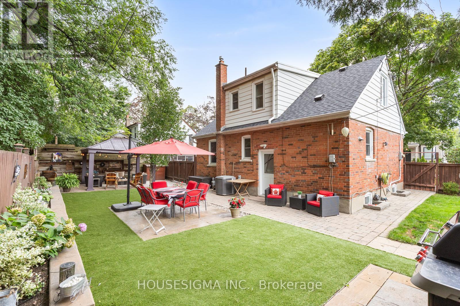 129 Edgecroft Road, Toronto (Stonegate-Queensway), Ontario  M8Z 2C2 - Photo 26 - W12429022