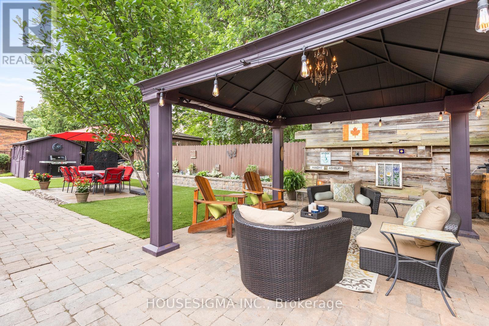 129 Edgecroft Road, Toronto (Stonegate-Queensway), Ontario  M8Z 2C2 - Photo 29 - W12429022