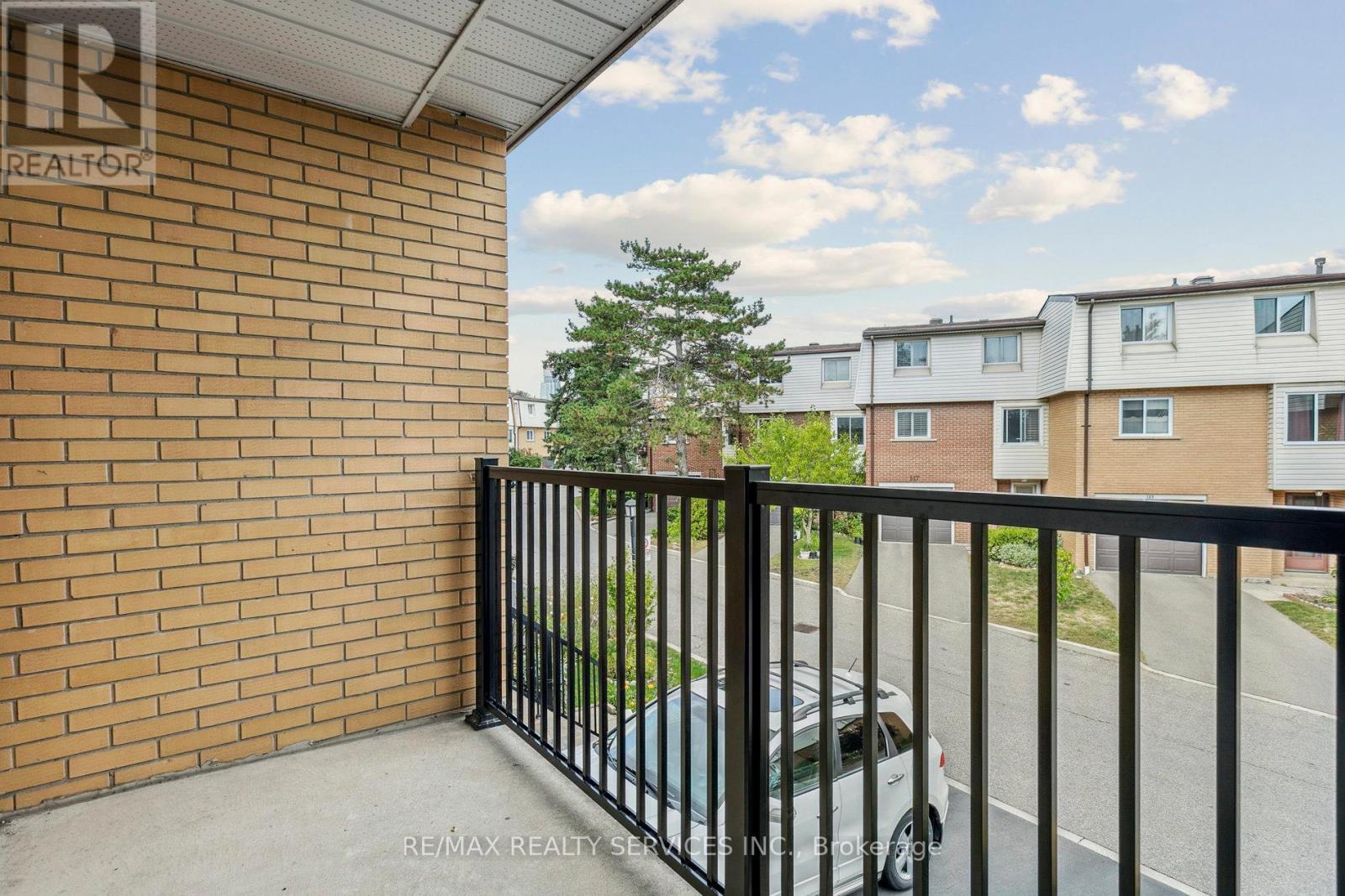 112 - 3175 Kirwin Avenue, Mississauga, Ontario  L5A 3M4 - Photo 10 - W12429027