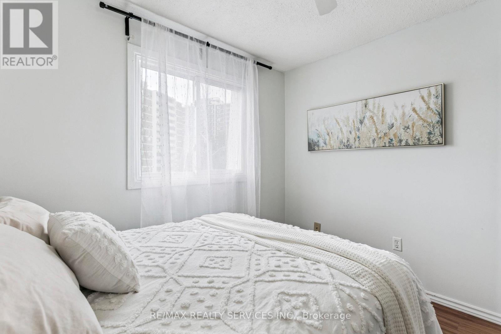 112 - 3175 Kirwin Avenue, Mississauga, Ontario  L5A 3M4 - Photo 19 - W12429027