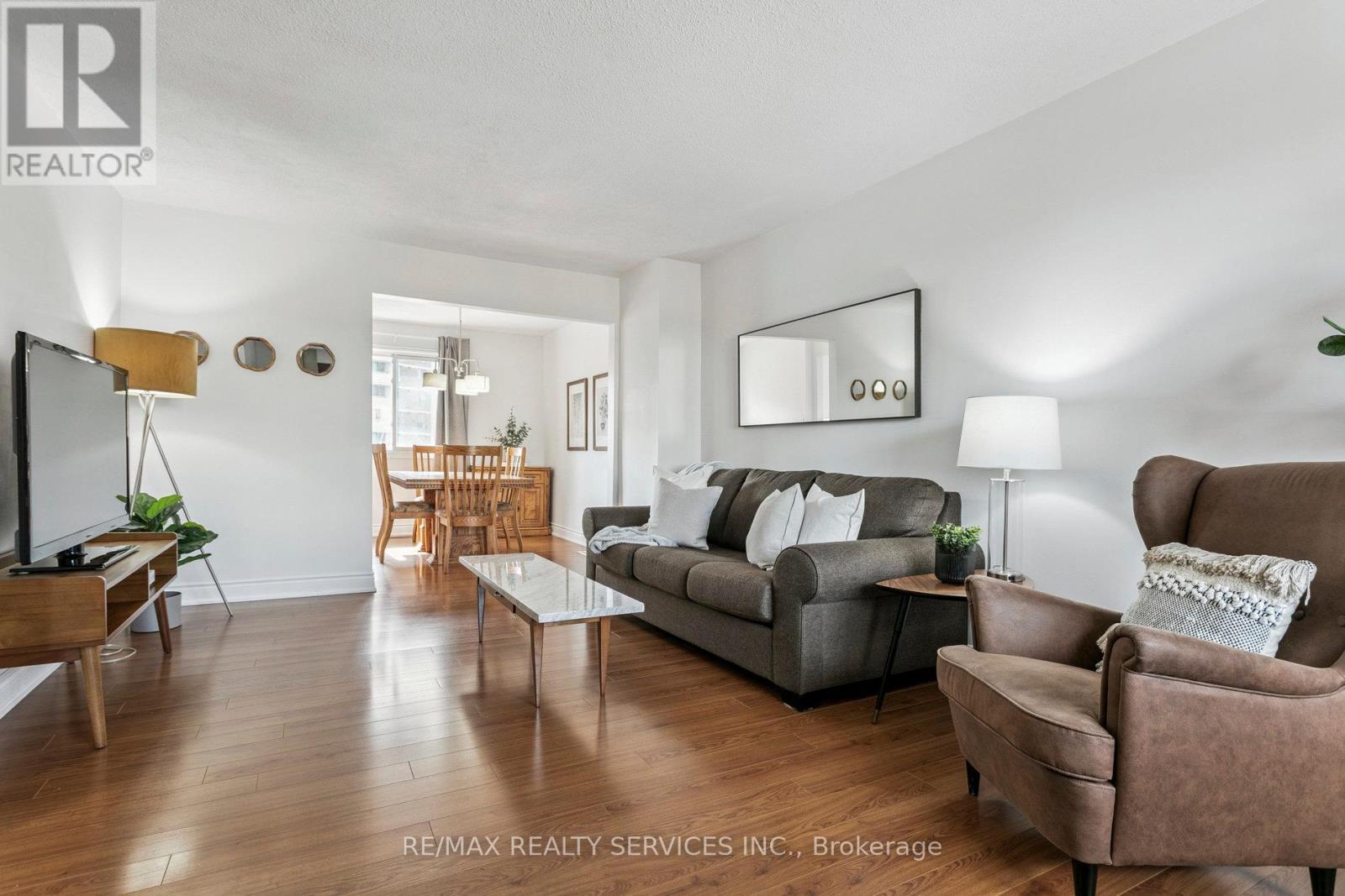 112 - 3175 Kirwin Avenue, Mississauga, Ontario  L5A 3M4 - Photo 6 - W12429027