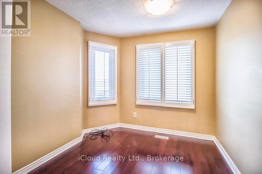 2667 Wynten Way, Oakville, Ontario  L6J 6Z2 - Photo 22 - W12429031
