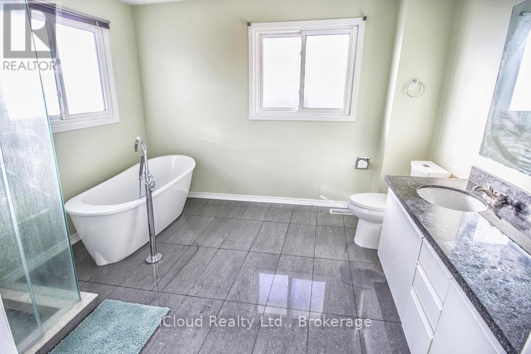 2667 Wynten Way, Oakville, Ontario  L6J 6Z2 - Photo 27 - W12429031