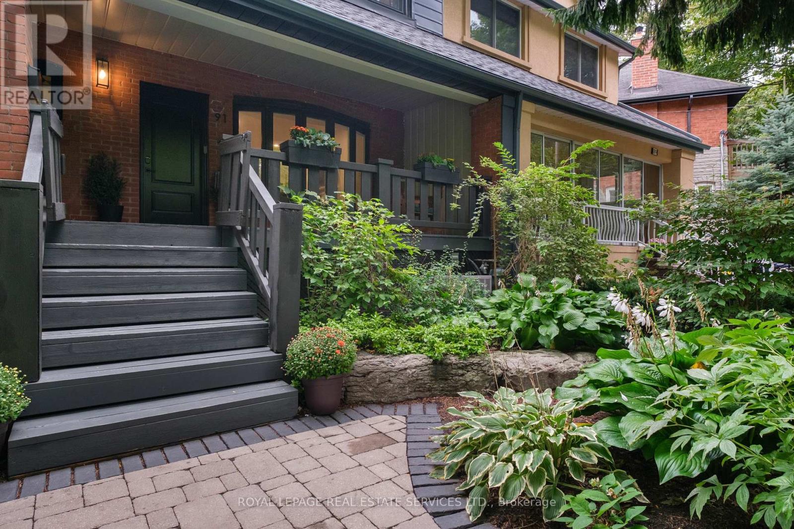 91 Springmount Avenue, Toronto, Ontario  M6H 2Y5 - Photo 4 - W12429034