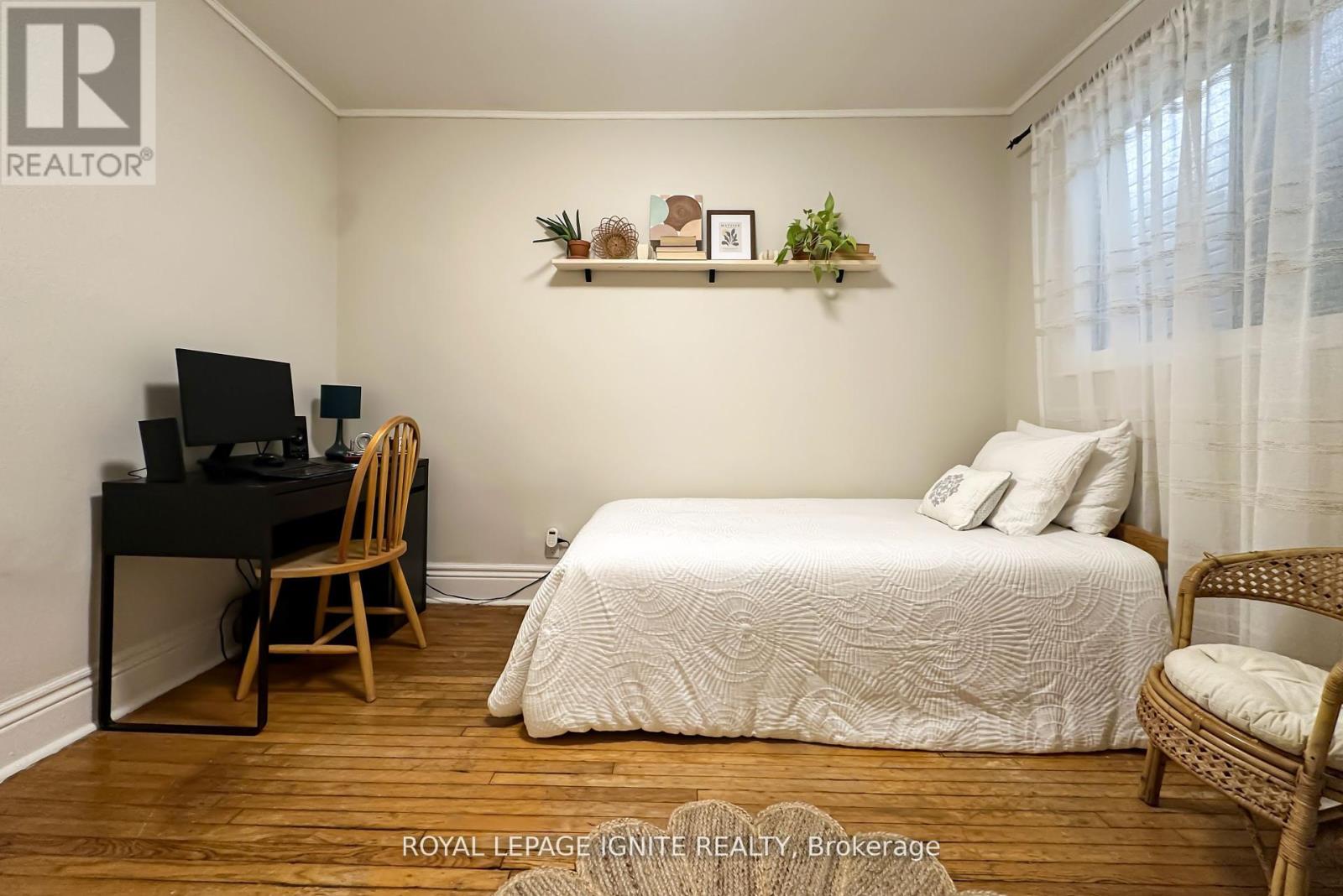 482 Mcroberts Avenue, Toronto, Ontario  M6E 4R4 - Photo 16 - W12429041