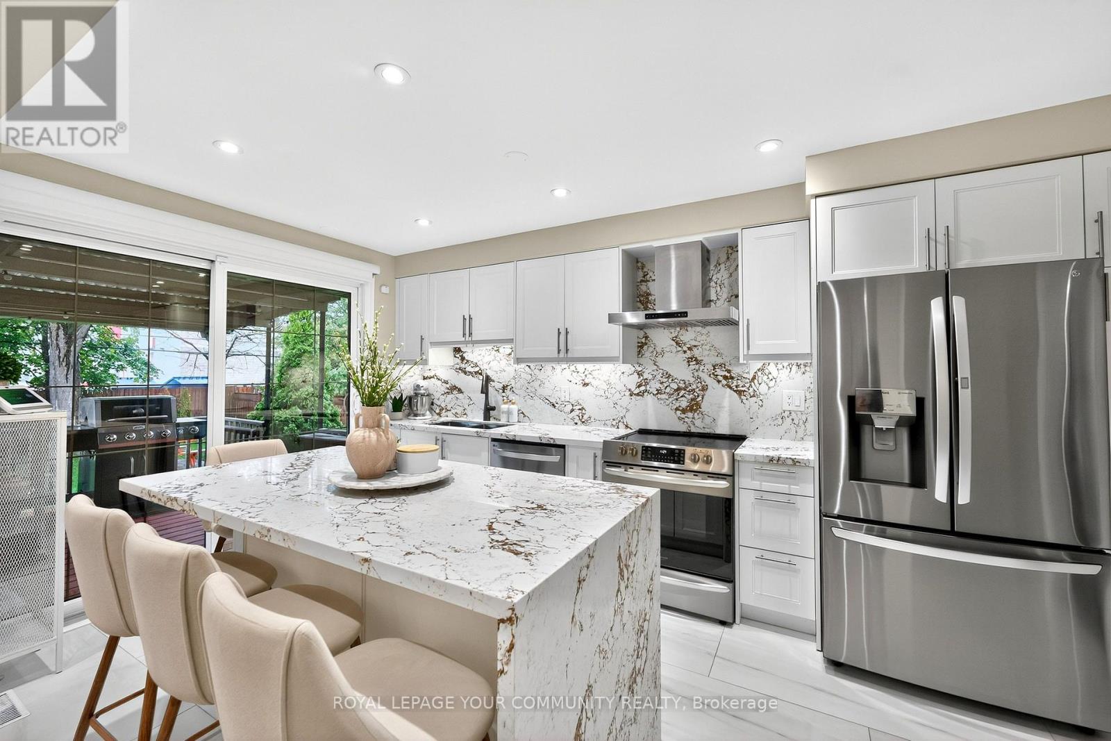 267 Jeffcoat Drive, Toronto (West Humber-Clairville), Ontario  M9W 3E4 - Photo 11 - W12429045