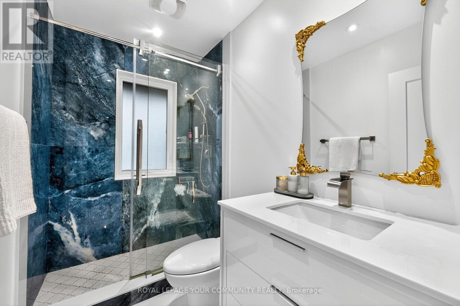 267 Jeffcoat Drive, Toronto (West Humber-Clairville), Ontario  M9W 3E4 - Photo 23 - W12429045