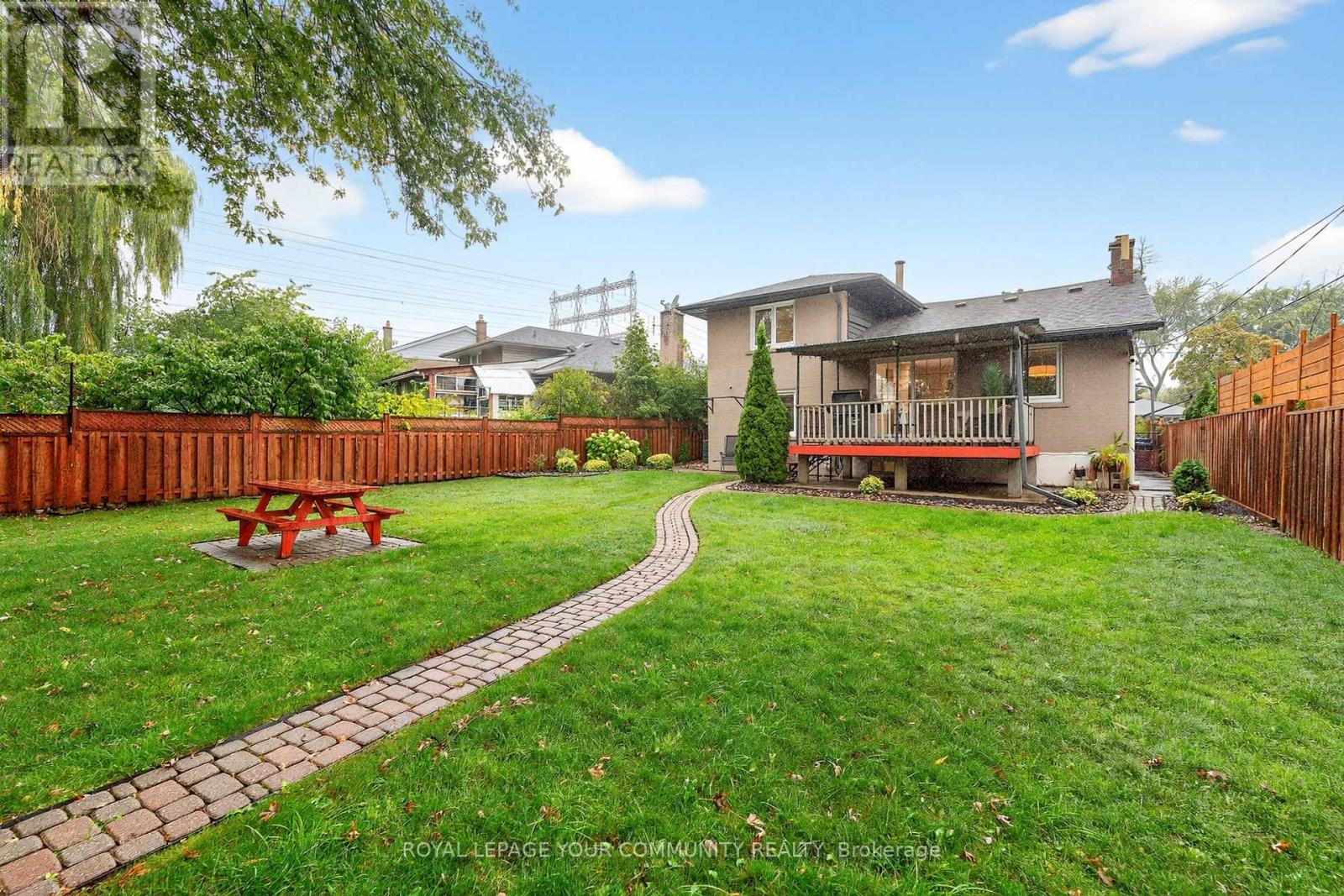 267 Jeffcoat Drive, Toronto (West Humber-Clairville), Ontario  M9W 3E4 - Photo 38 - W12429045
