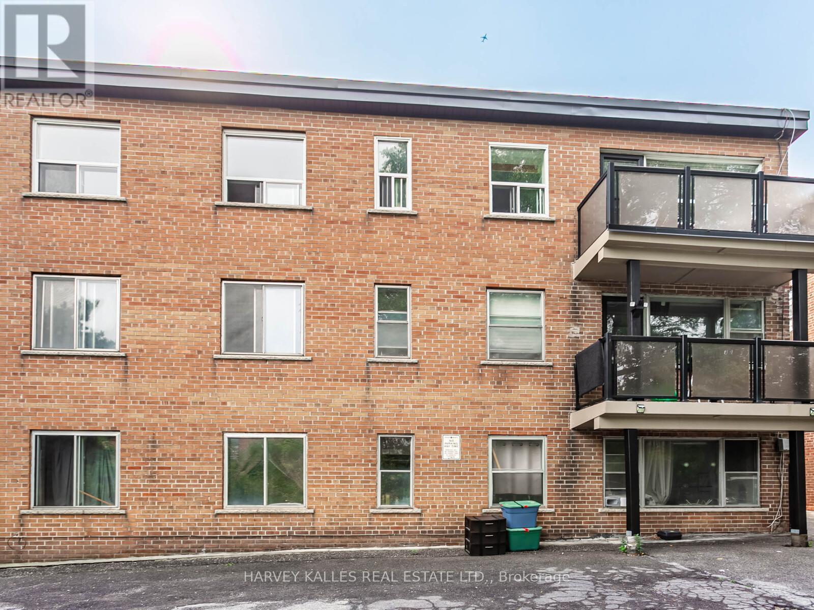 25 Windermere Avenue, Toronto, Ontario  M6S 3J3 - Photo 21 - W12429049