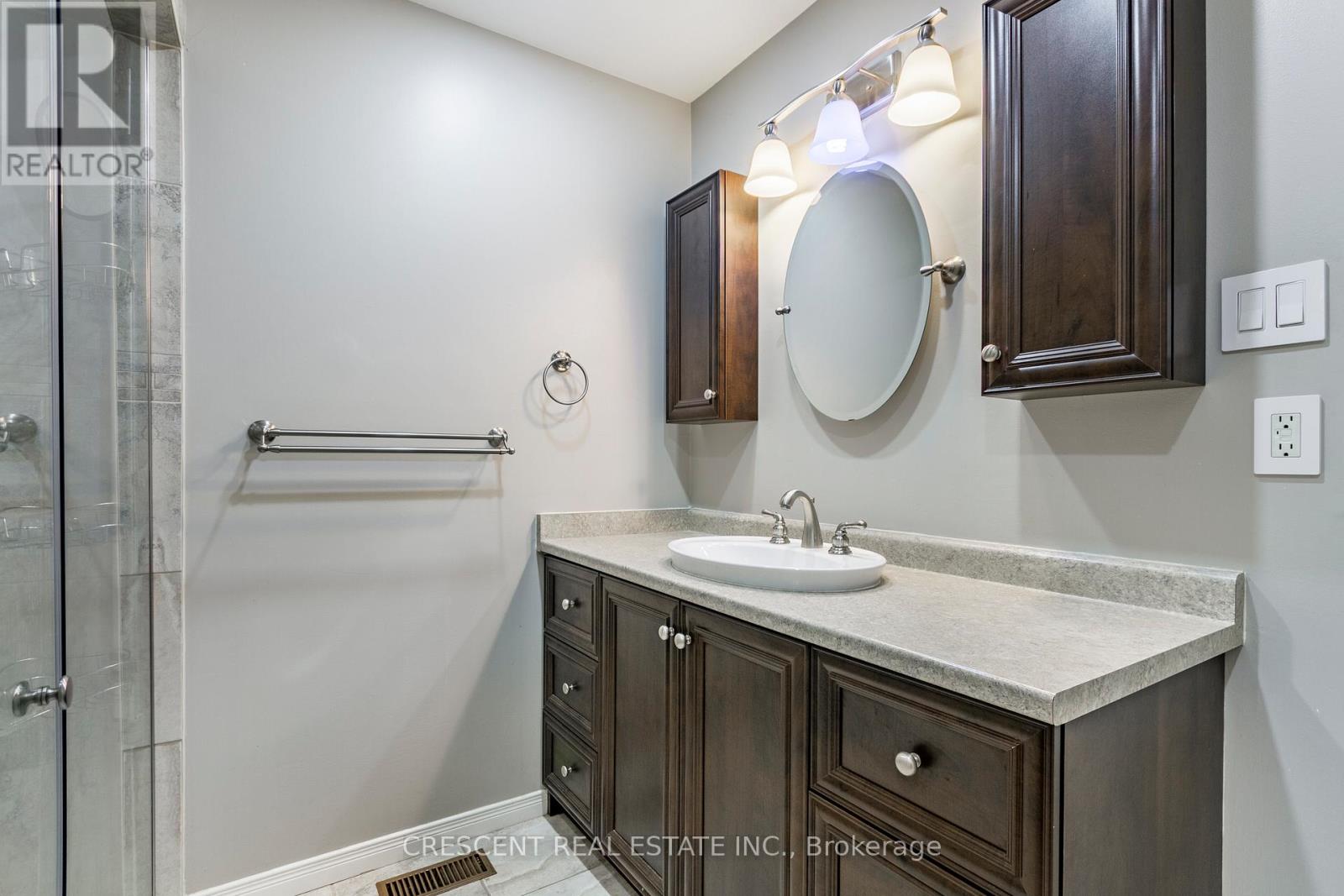 42 Boreham Circle, Brampton, Ontario  L6Z 1T4 - Photo 28 - W12429054