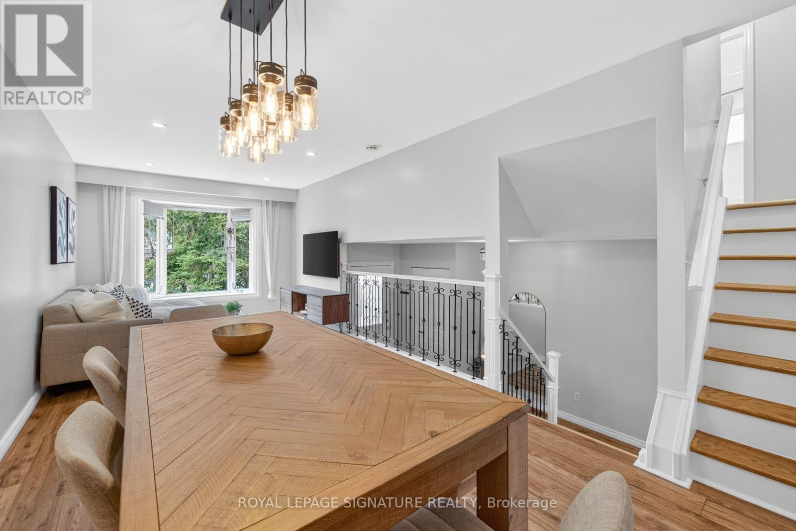 3330 Kings Masting Crescent, Mississauga, Ontario  L5L 1G6 - Photo 16 - W12429058