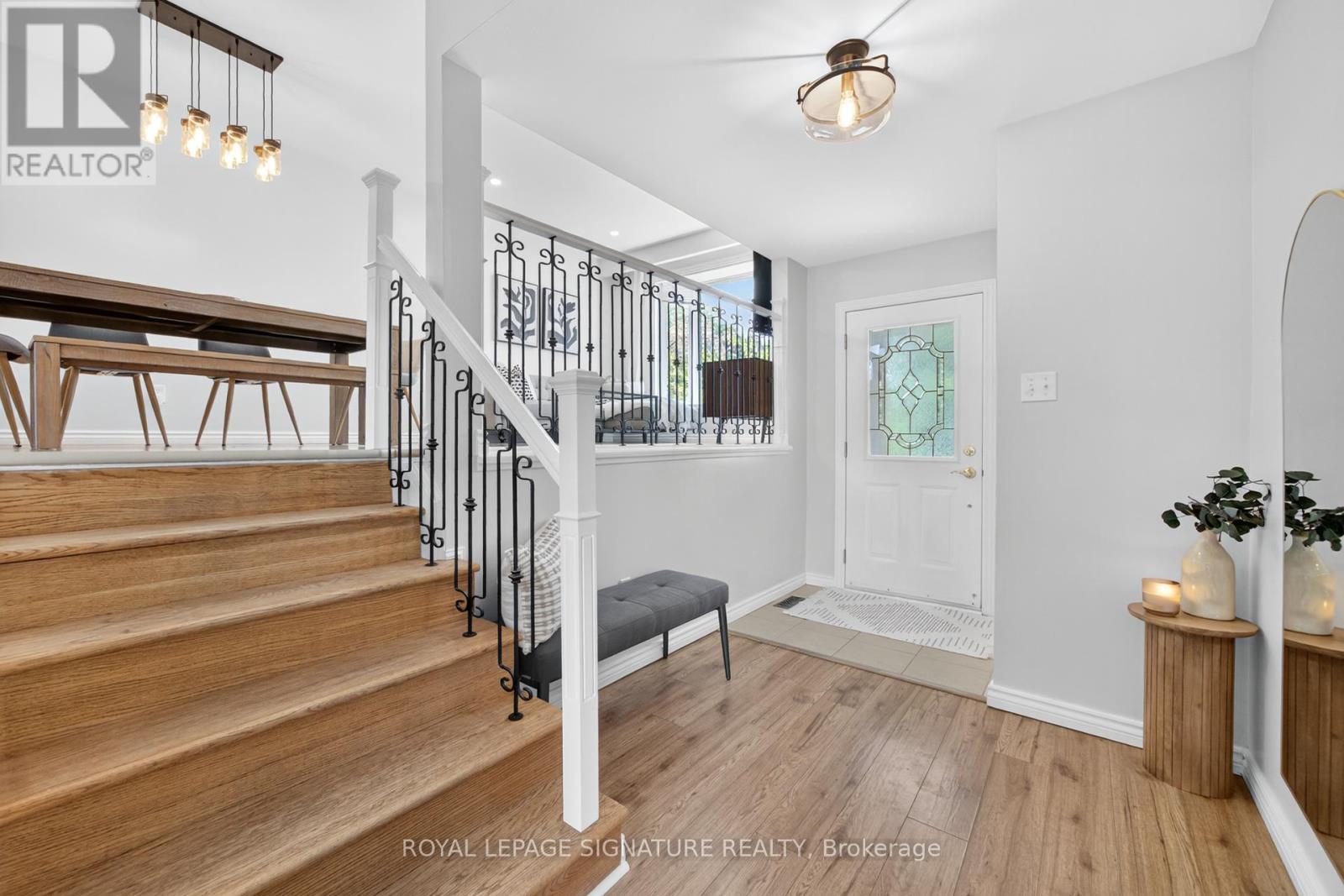 3330 Kings Masting Crescent, Mississauga, Ontario  L5L 1G6 - Photo 7 - W12429058