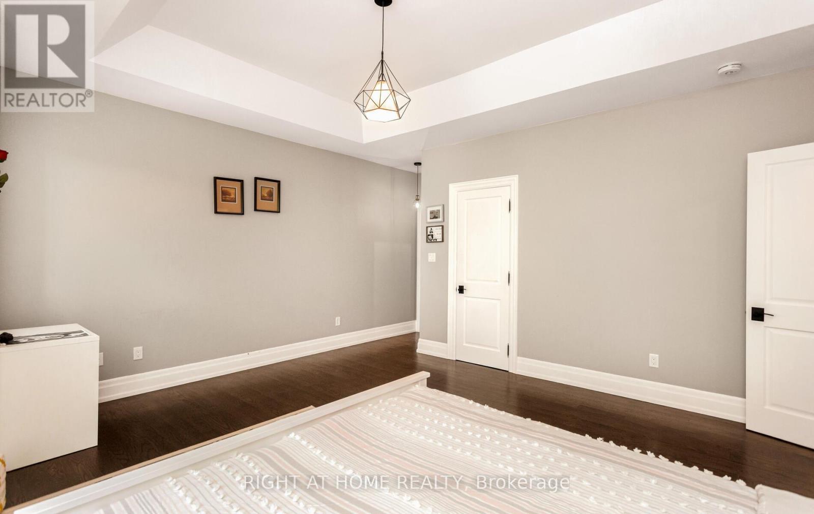 1220 Meredith Avenue, Mississauga, Ontario  L5E 2E3 - Photo 42 - W12429061