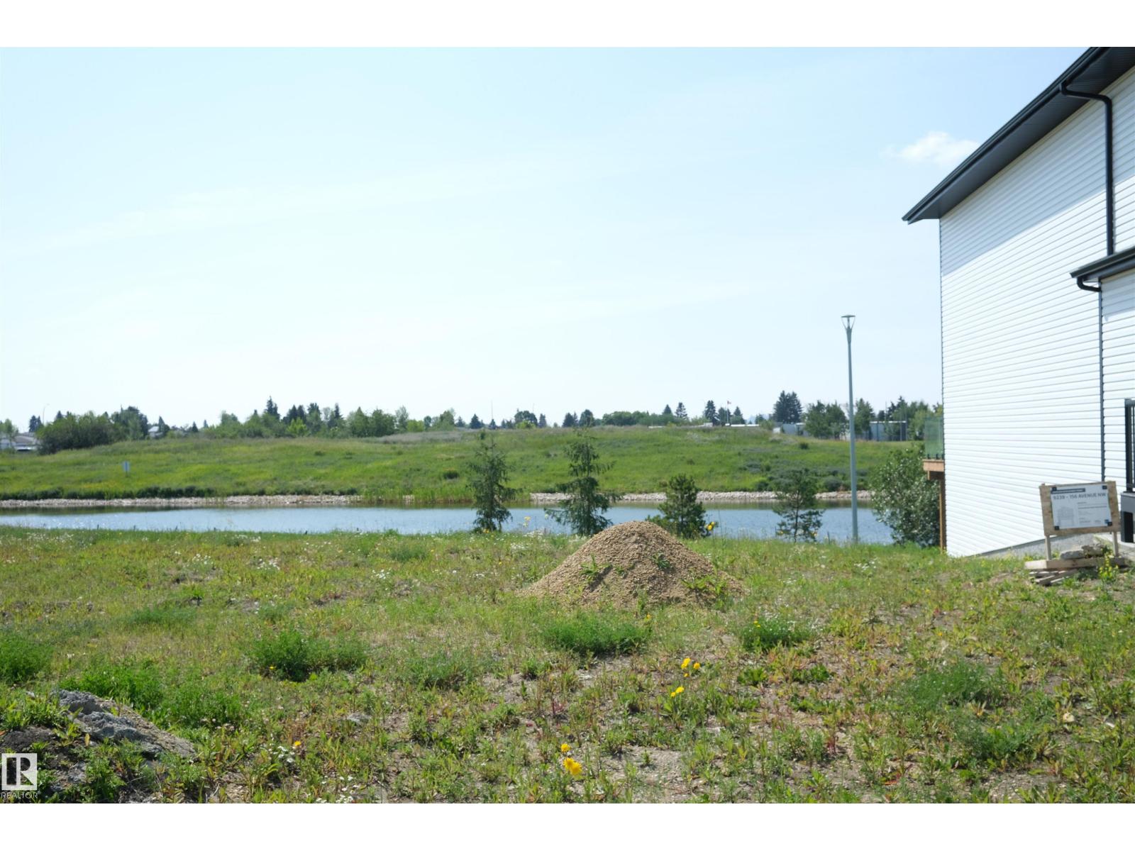 9231 156 Av Nw, Edmonton, Alberta  T5Z 0S4 - Photo 4 - E4459682