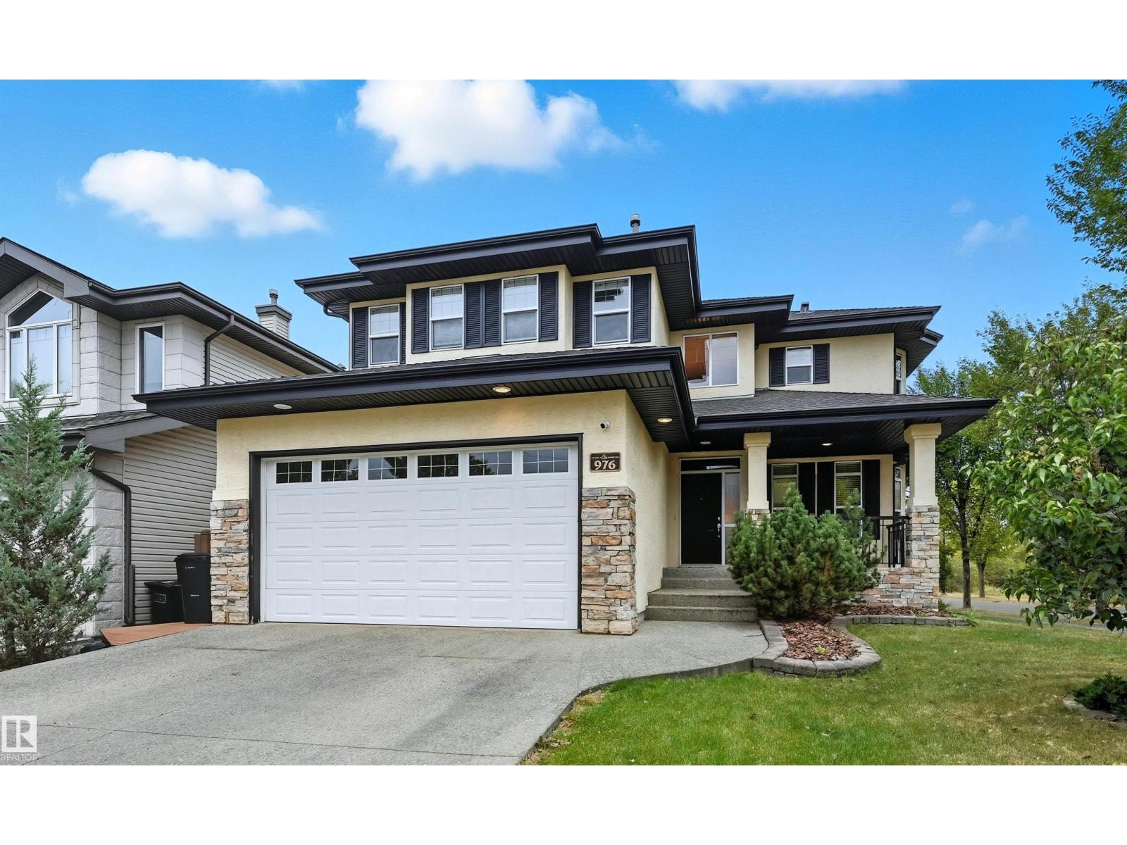 976 HOLLINGSWORTH BN NW, Edmonton, Alberta