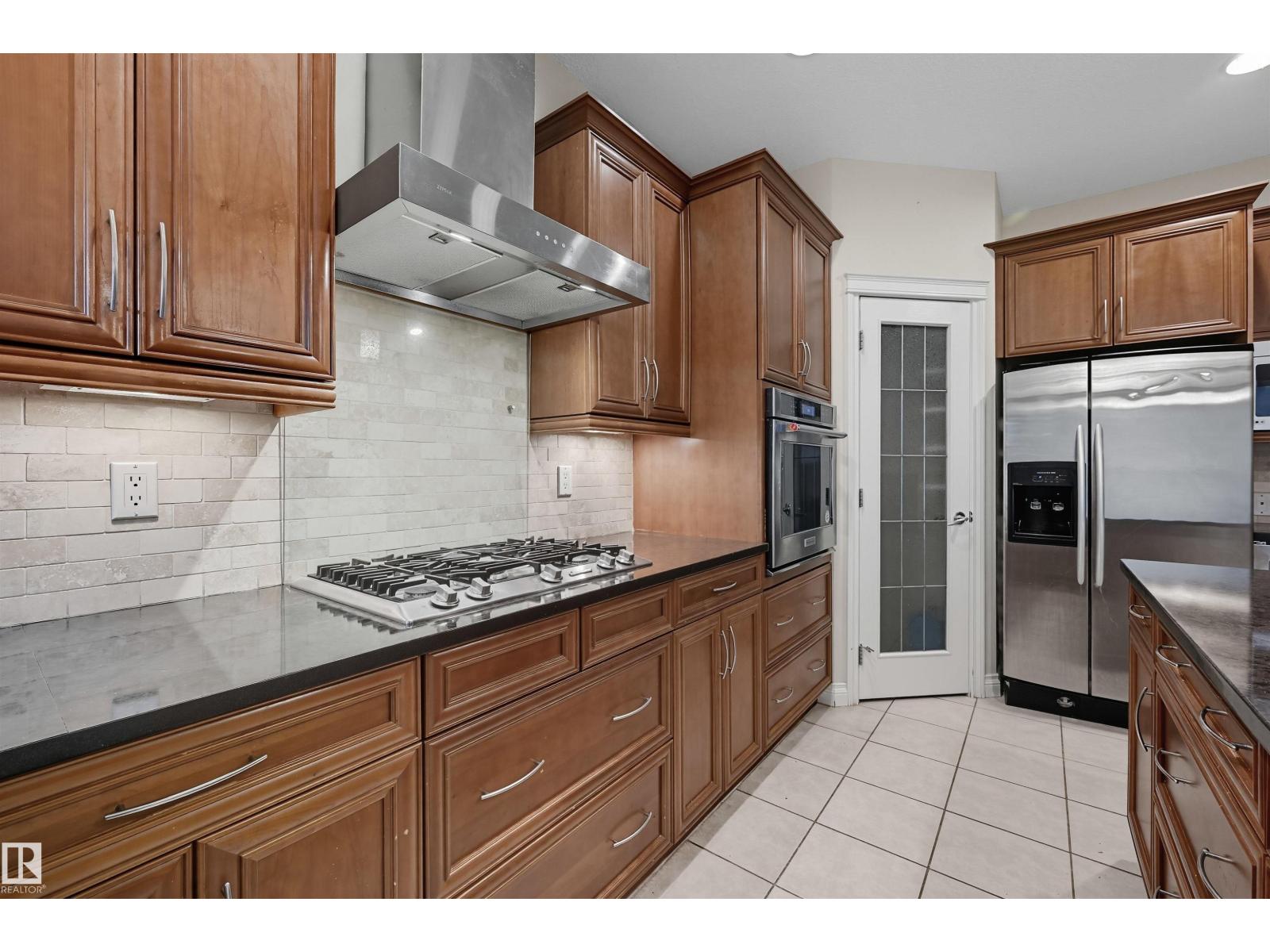 976 Hollingsworth Bn Nw, Edmonton, Alberta  T6R 3G7 - Photo 18 - E4459683