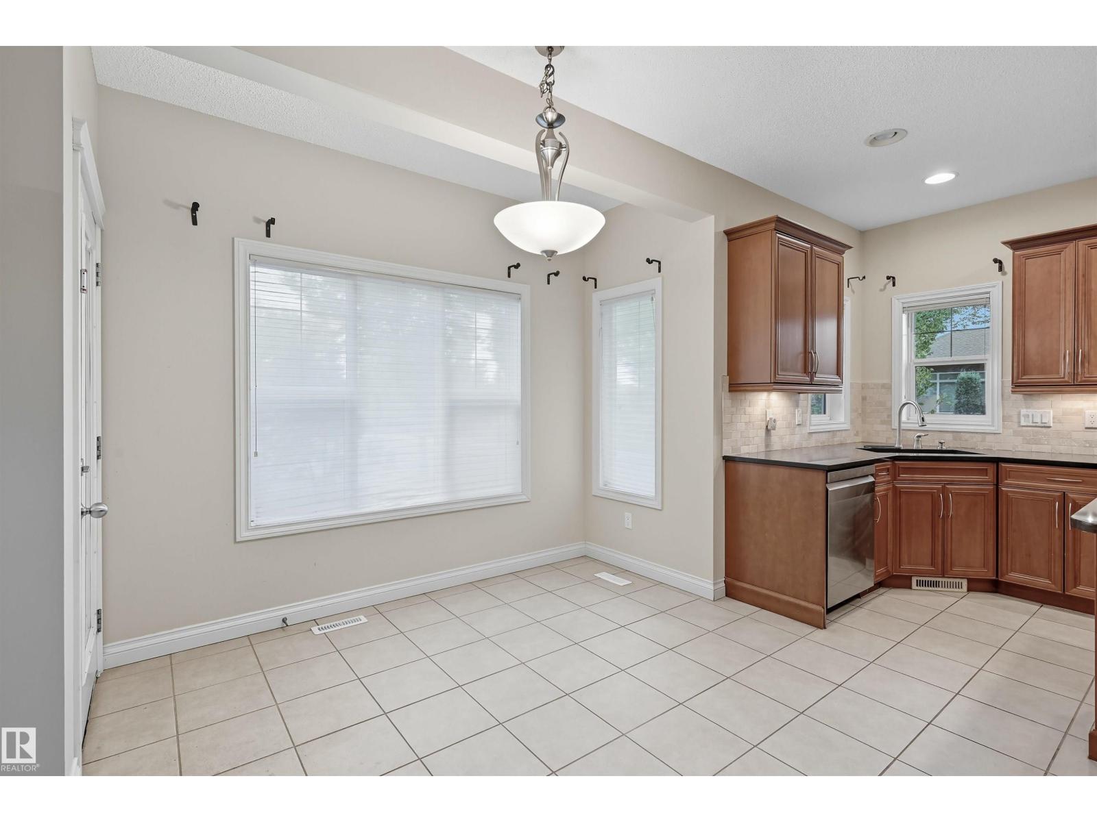 976 Hollingsworth Bn Nw, Edmonton, Alberta  T6R 3G7 - Photo 20 - E4459683