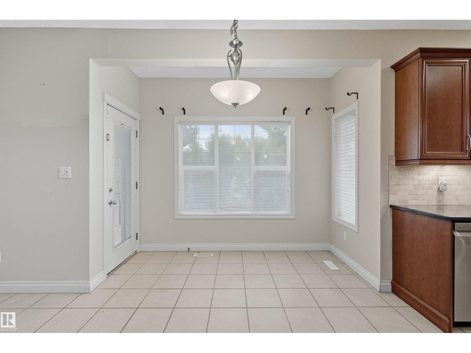 976 Hollingsworth Bn Nw, Edmonton, Alberta  T6R 3G7 - Photo 22 - E4459683