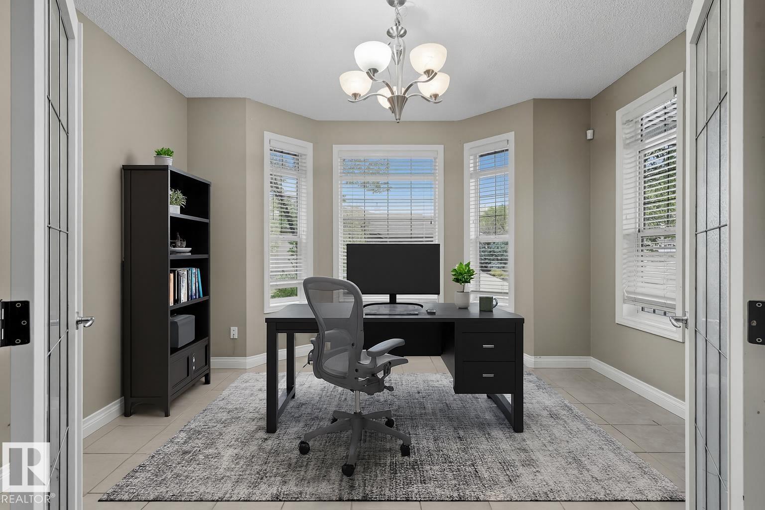 976 Hollingsworth Bn Nw, Edmonton, Alberta  T6R 3G7 - Photo 5 - E4459683