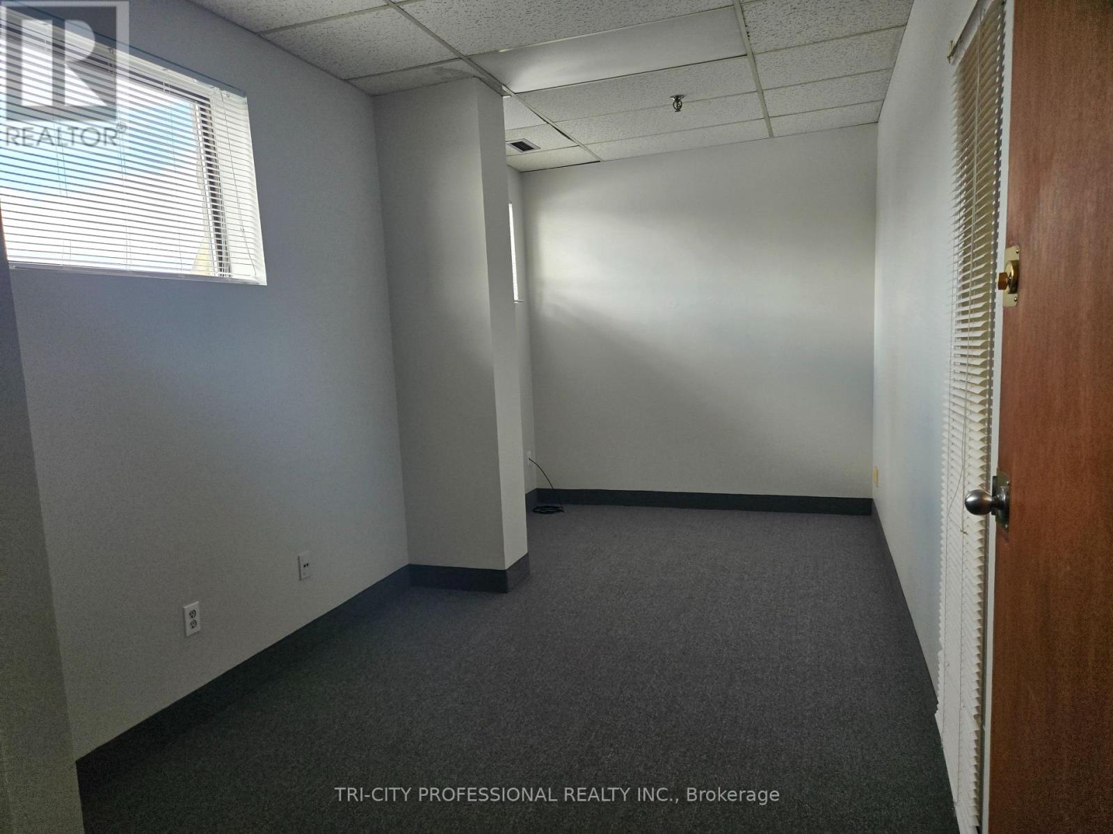 200 - 8 Melanie Drive, Brampton, Ontario  L4T 4K9 - Photo 2 - W12424794