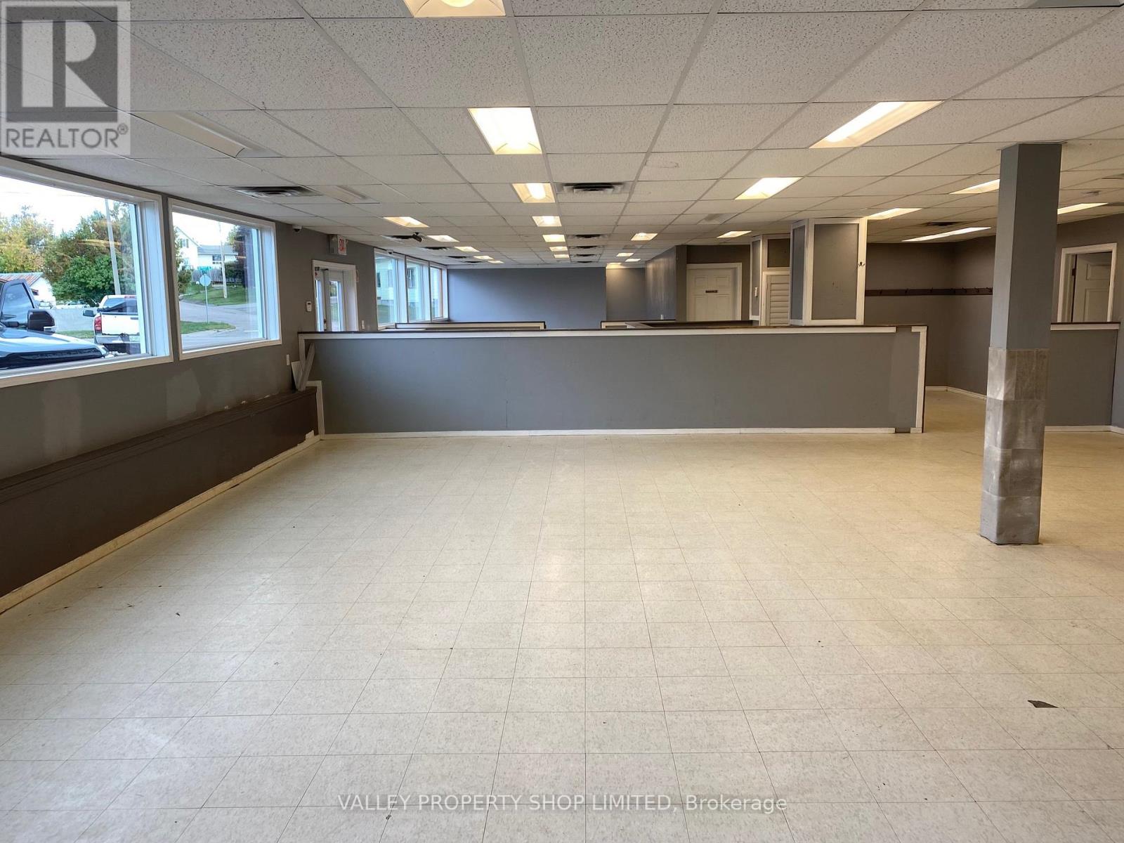 480 Boundary Road E, Pembroke, Ontario  K8A 6L5 - Photo 9 - X12249742