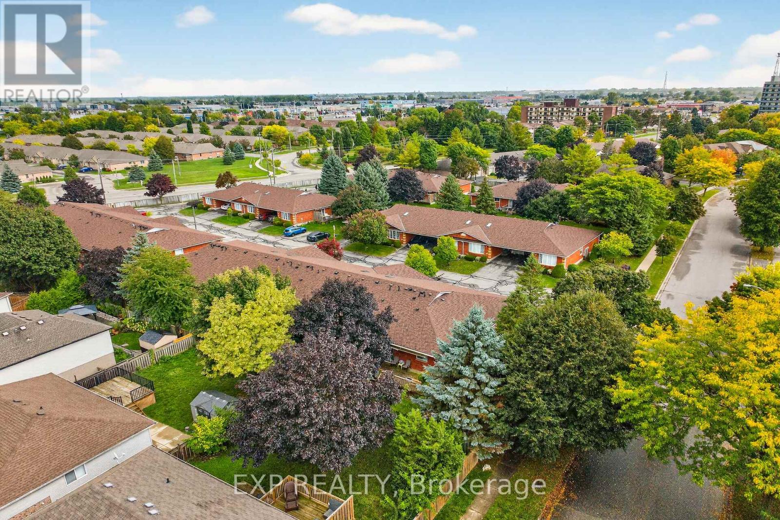 2 - 20 Courtland Drive, Brantford, Ontario  N3R 7Y2 - Photo 32 - X12428890