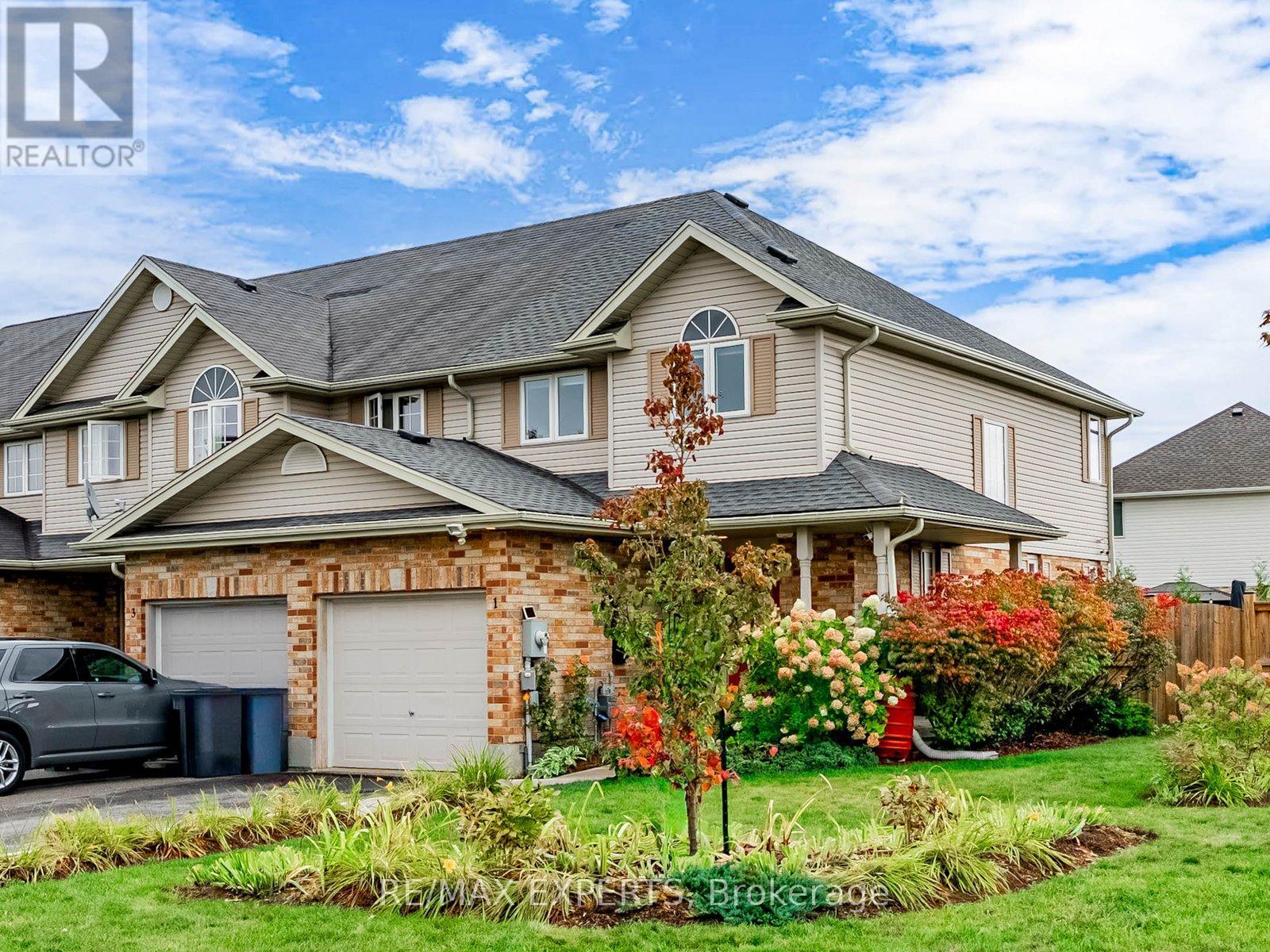 1 Clough Crescent, Guelph, Ontario  N1L 0G1 - Photo 2 - X12428898