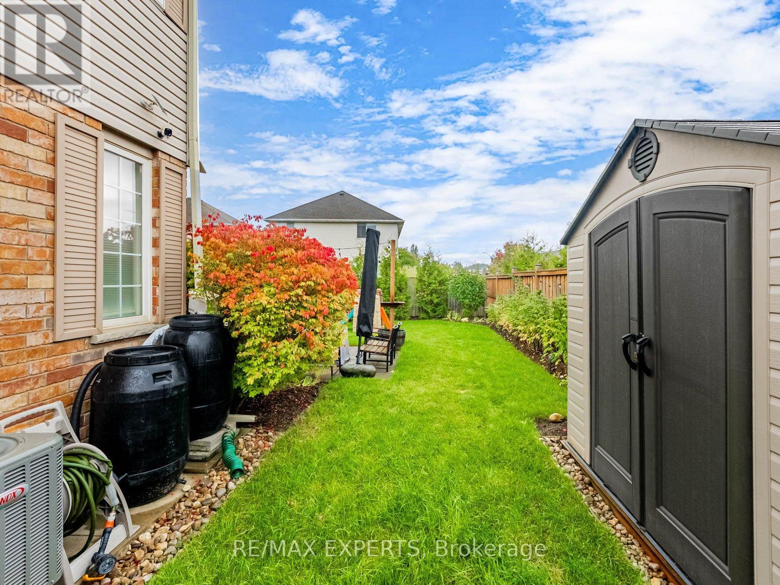 1 Clough Crescent, Guelph, Ontario  N1L 0G1 - Photo 31 - X12428898
