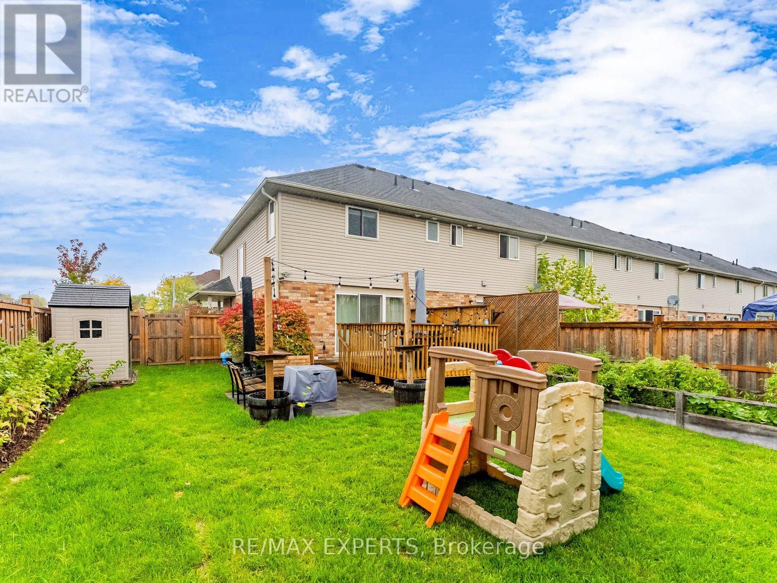 1 Clough Crescent, Guelph, Ontario  N1L 0G1 - Photo 35 - X12428898