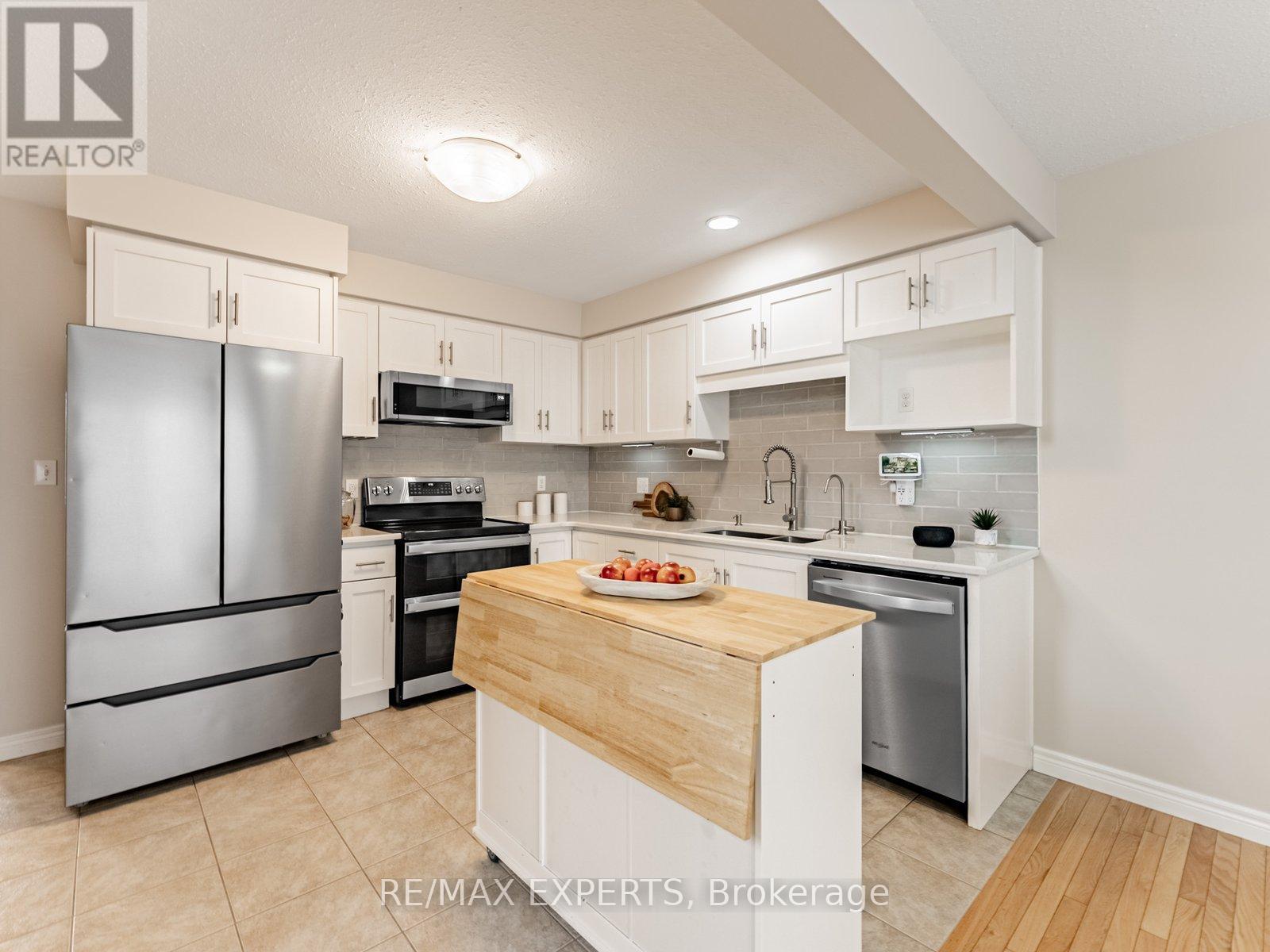 1 Clough Crescent, Guelph, Ontario  N1L 0G1 - Photo 7 - X12428898