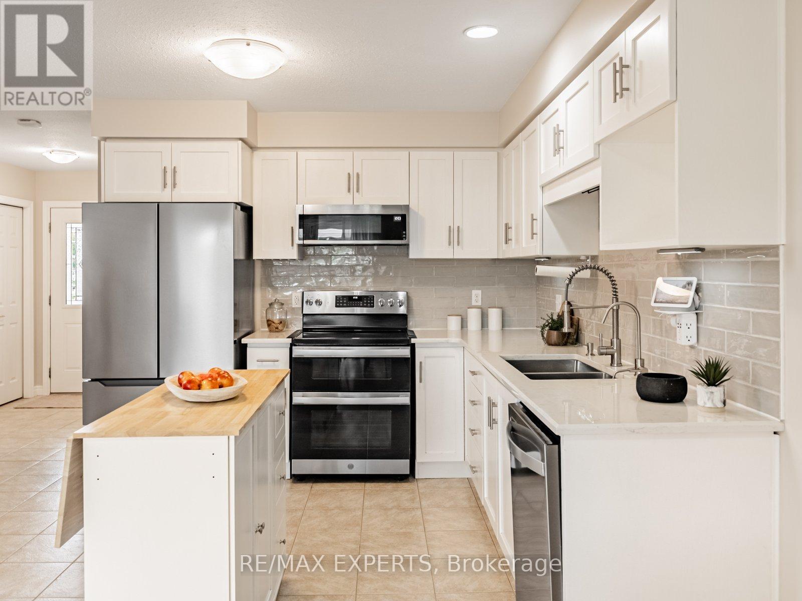 1 Clough Crescent, Guelph, Ontario  N1L 0G1 - Photo 8 - X12428898