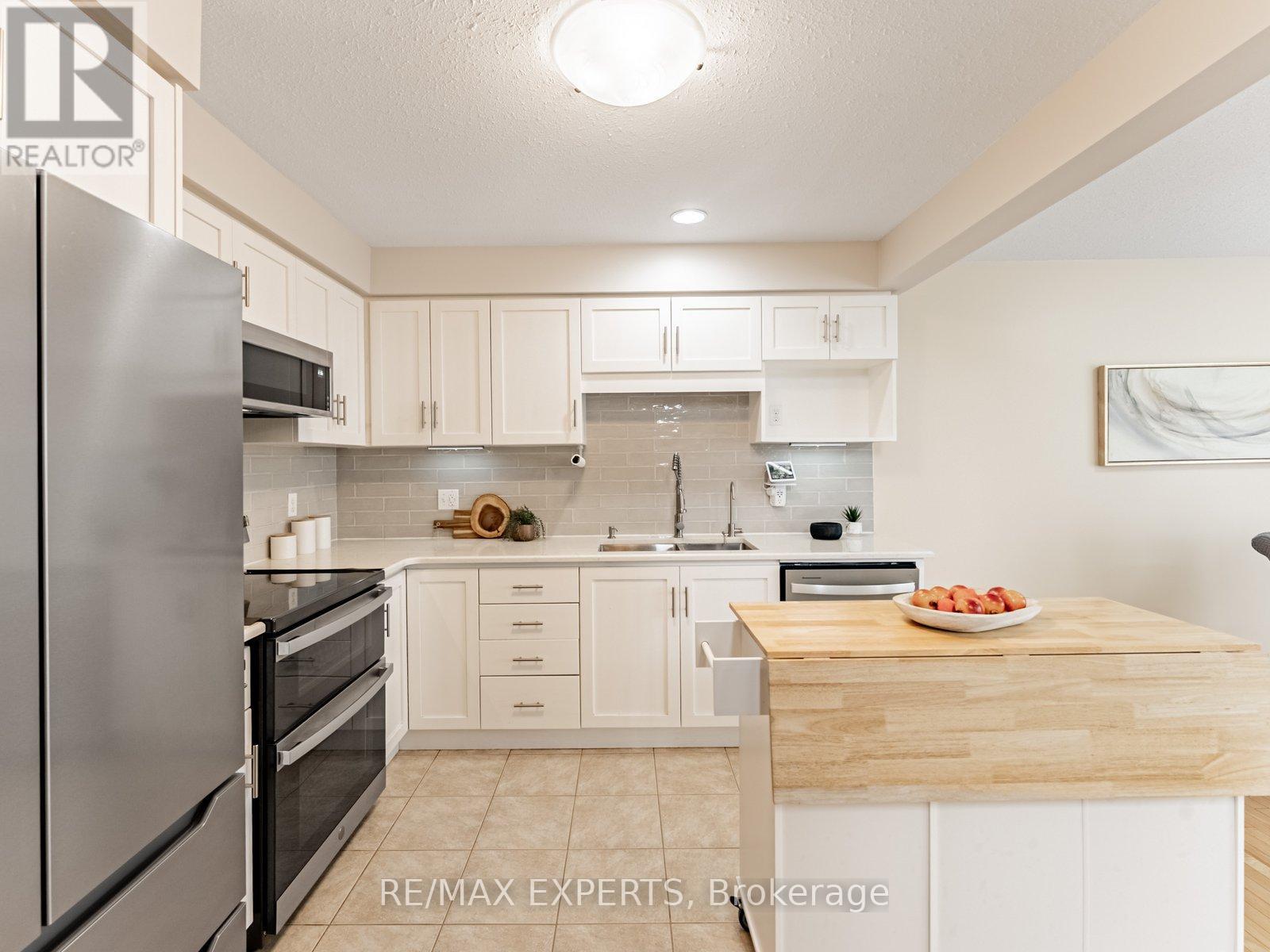 1 Clough Crescent, Guelph, Ontario  N1L 0G1 - Photo 9 - X12428898