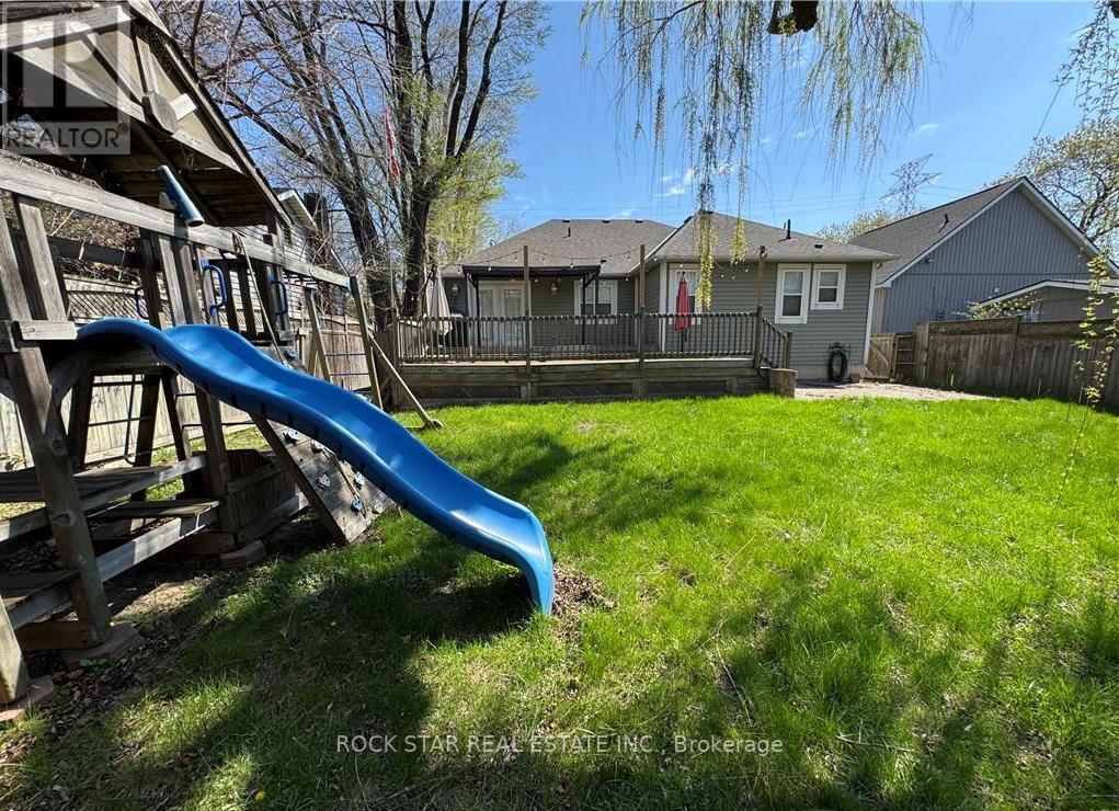 996 Beach Boulevard, Hamilton, Ontario  L8H 6Z4 - Photo 25 - X12428907