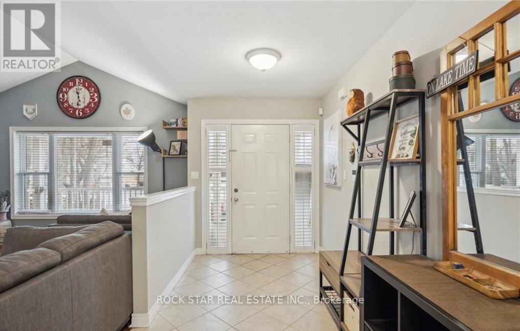 996 Beach Boulevard, Hamilton, Ontario  L8H 6Z4 - Photo 4 - X12428907