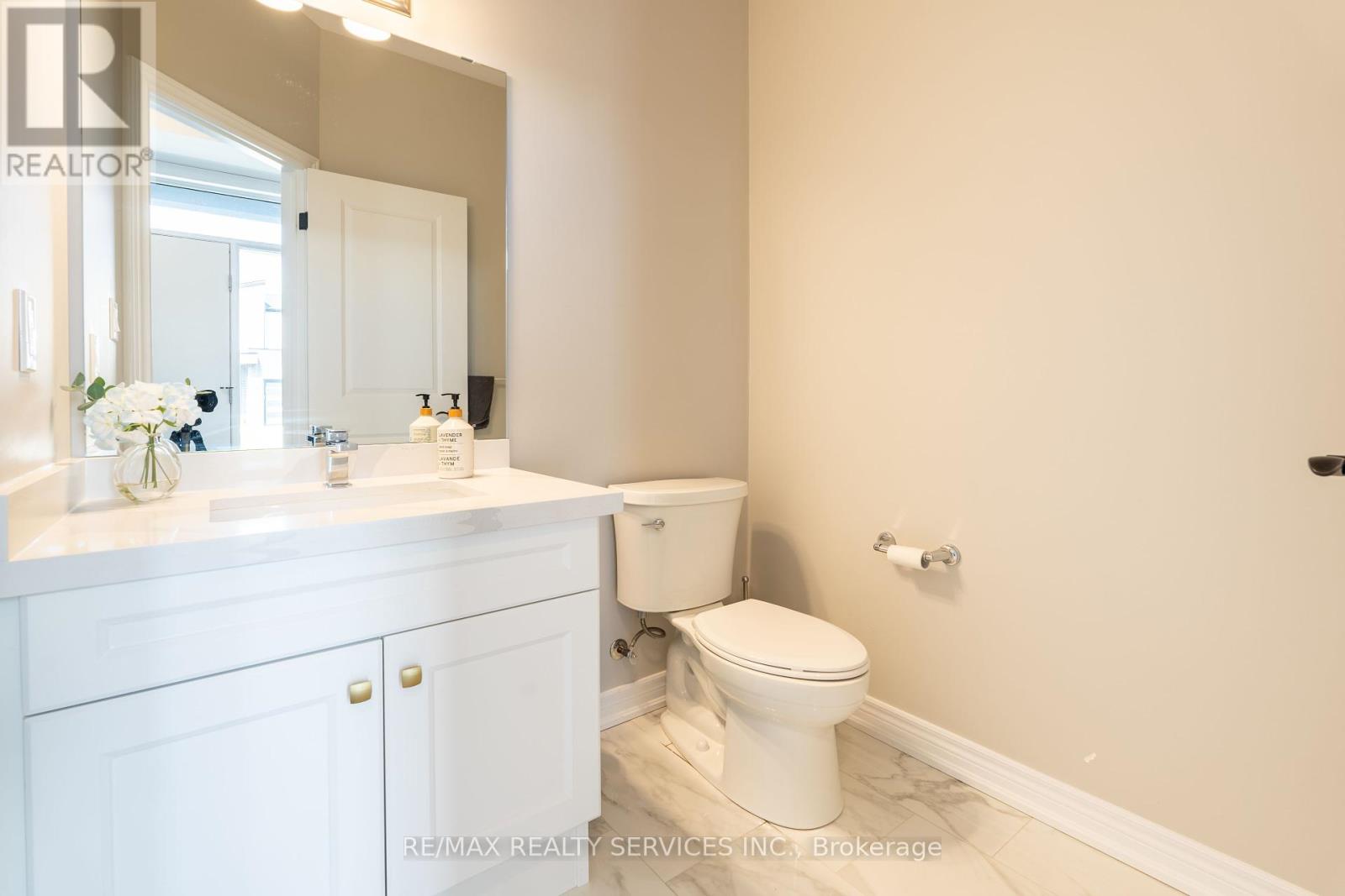 7201 Parsa Street, Niagara Falls, Ontario  L2H 2Y6 - Photo 8 - X12428952