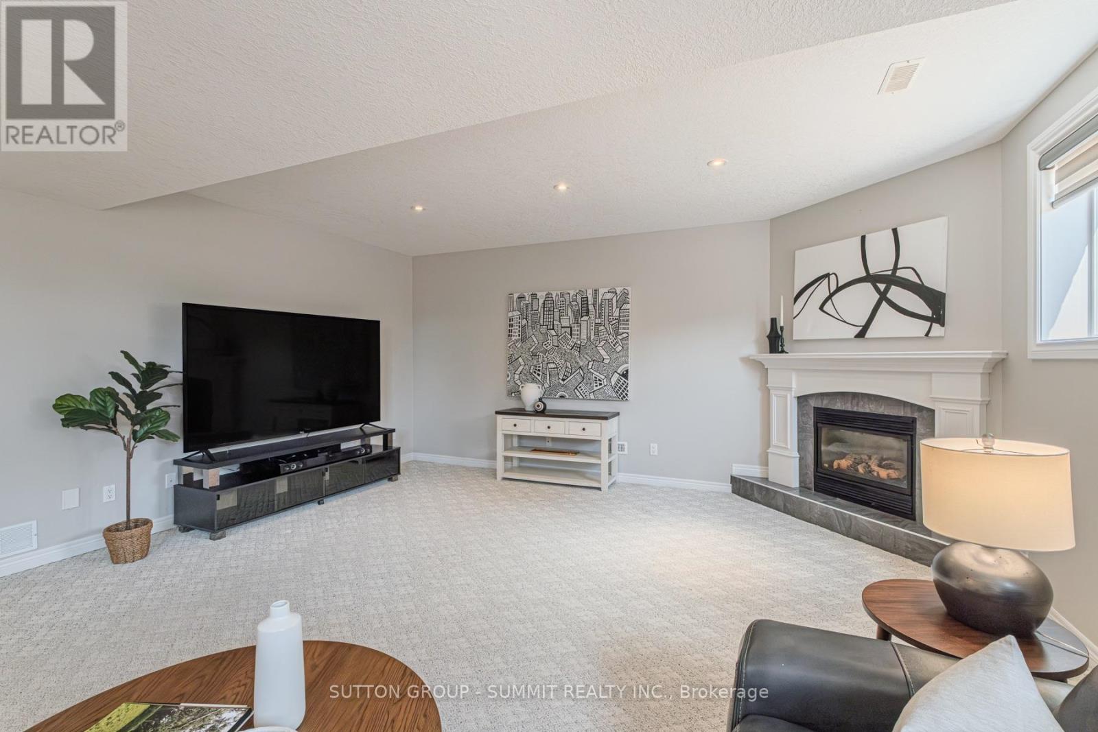 5 Macdonald Crescent, Brantford, Ontario  N3R 8B2 - Photo 29 - X12428957