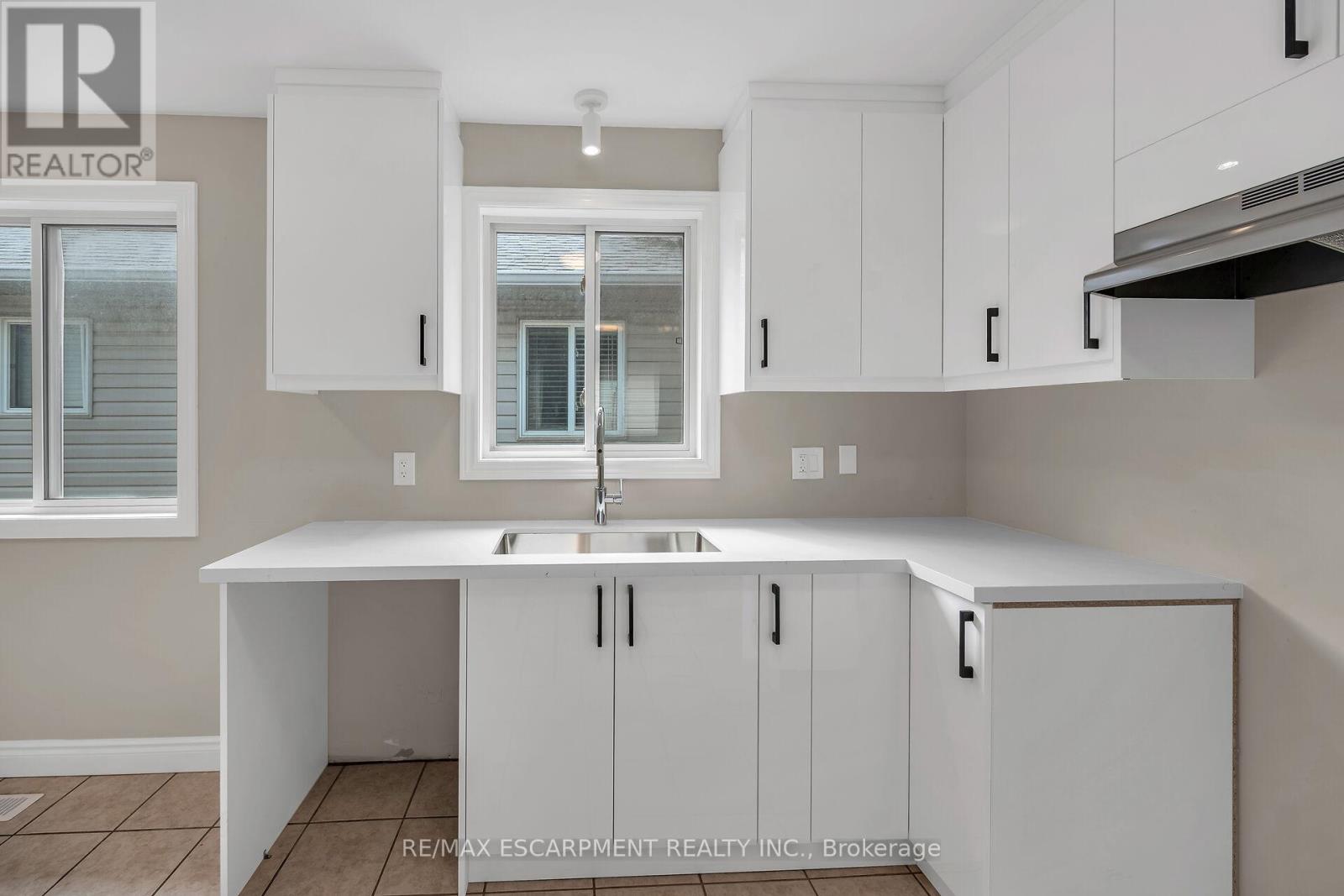83 Marion Street, Hamilton, Ontario  L0R 1W0 - Photo 14 - X12428959