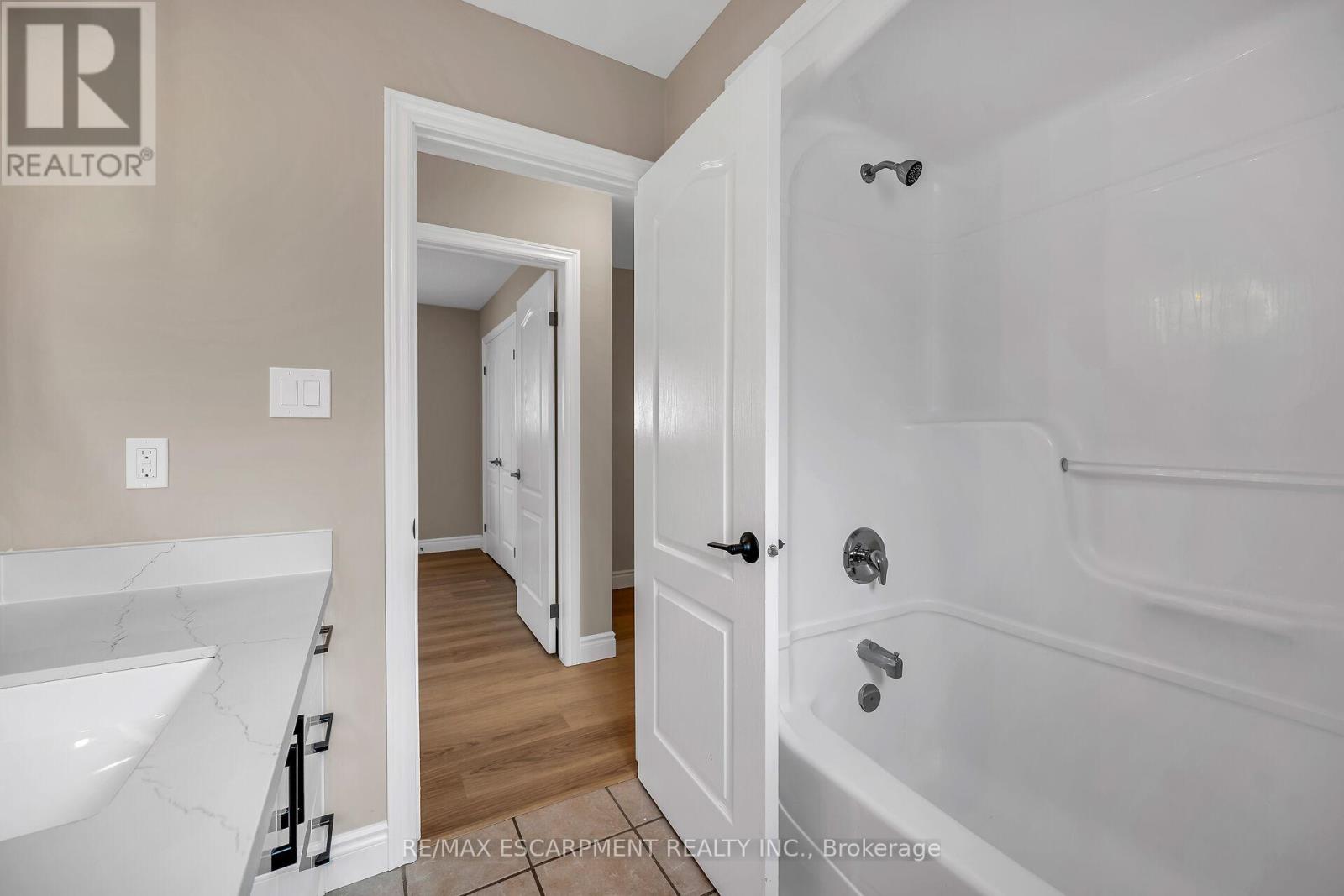 83 Marion Street, Hamilton, Ontario  L0R 1W0 - Photo 26 - X12428959