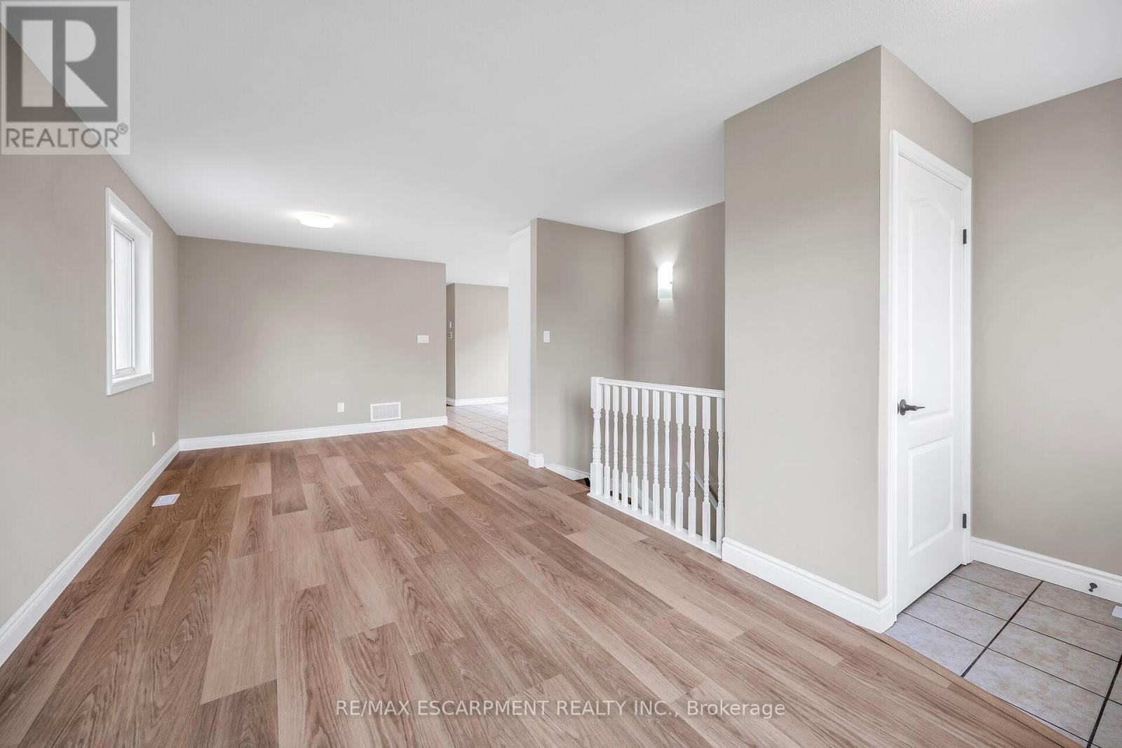 83 Marion Street, Hamilton, Ontario  L0R 1W0 - Photo 7 - X12428959