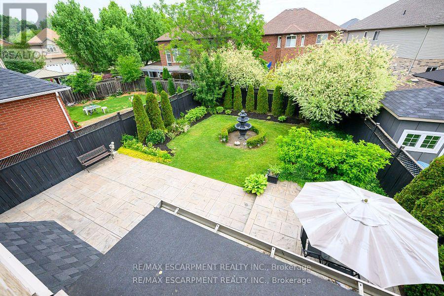 38 Sunbeam Drive, Hamilton, Ontario  L9B 2X9 - Photo 26 - X12428972