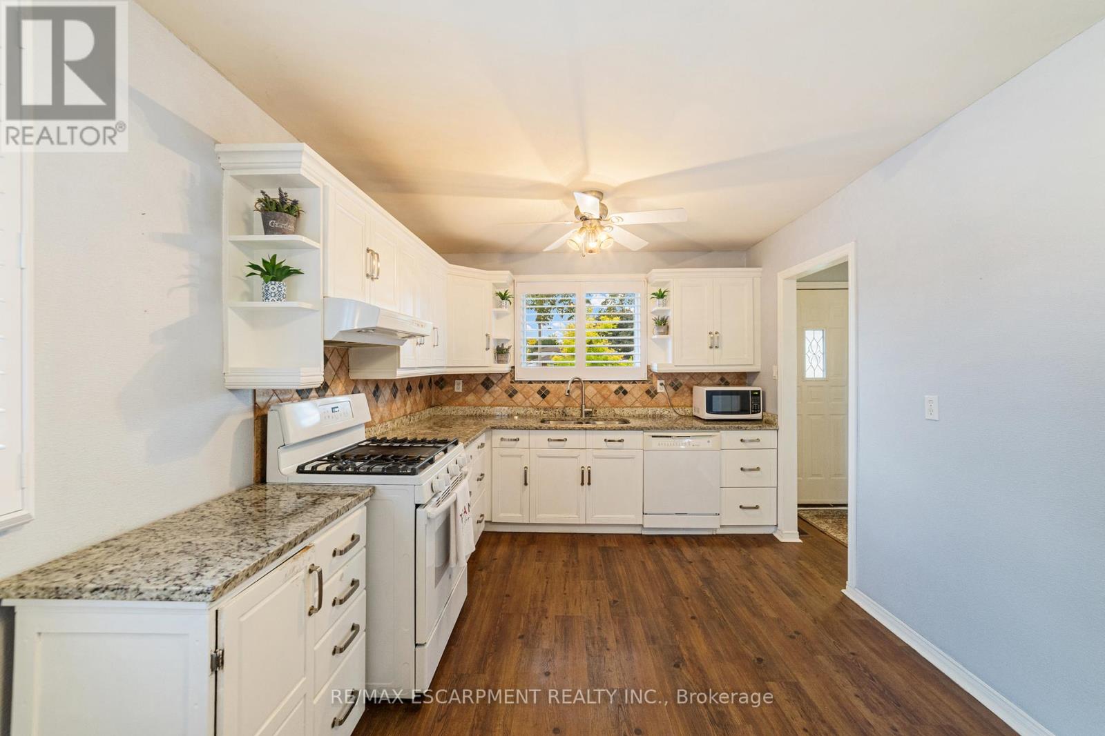 111 Boston Crescent, Hamilton, Ontario  L8T 4N1 - Photo 10 - X12428973