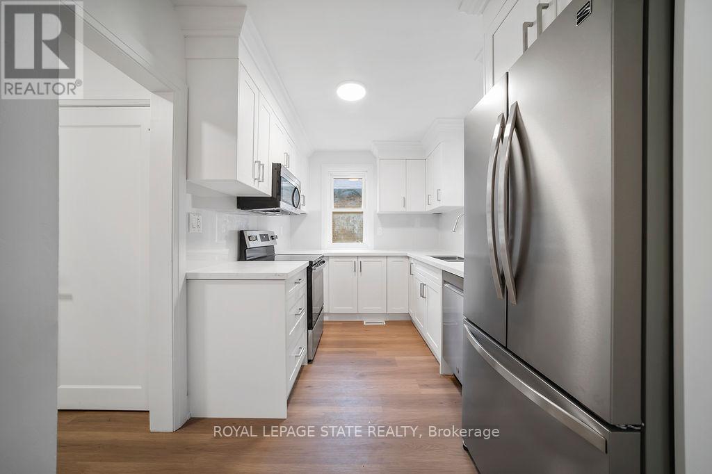 Unit 1 - 172 East 34th Street, Hamilton, Ontario  L8V 3W6 - Photo 6 - X12428979