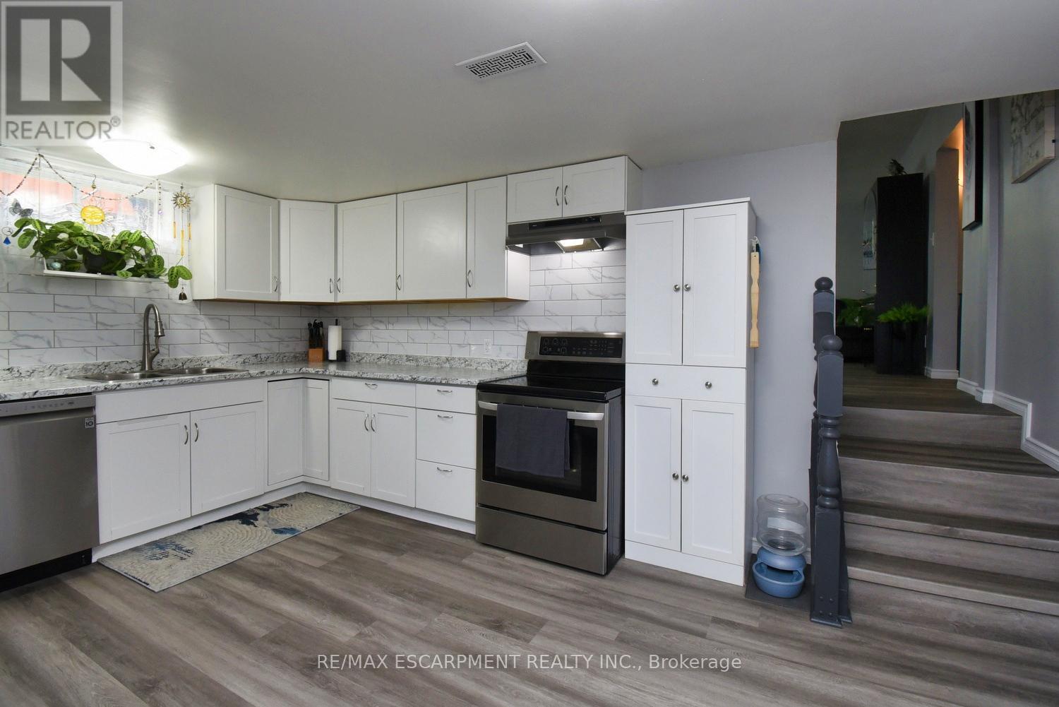 3 Evelyn Street, Brantford, Ontario  N3R 3G8 - Photo 27 - X12429012