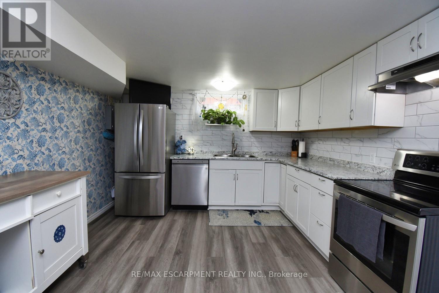 3 Evelyn Street, Brantford, Ontario  N3R 3G8 - Photo 29 - X12429012