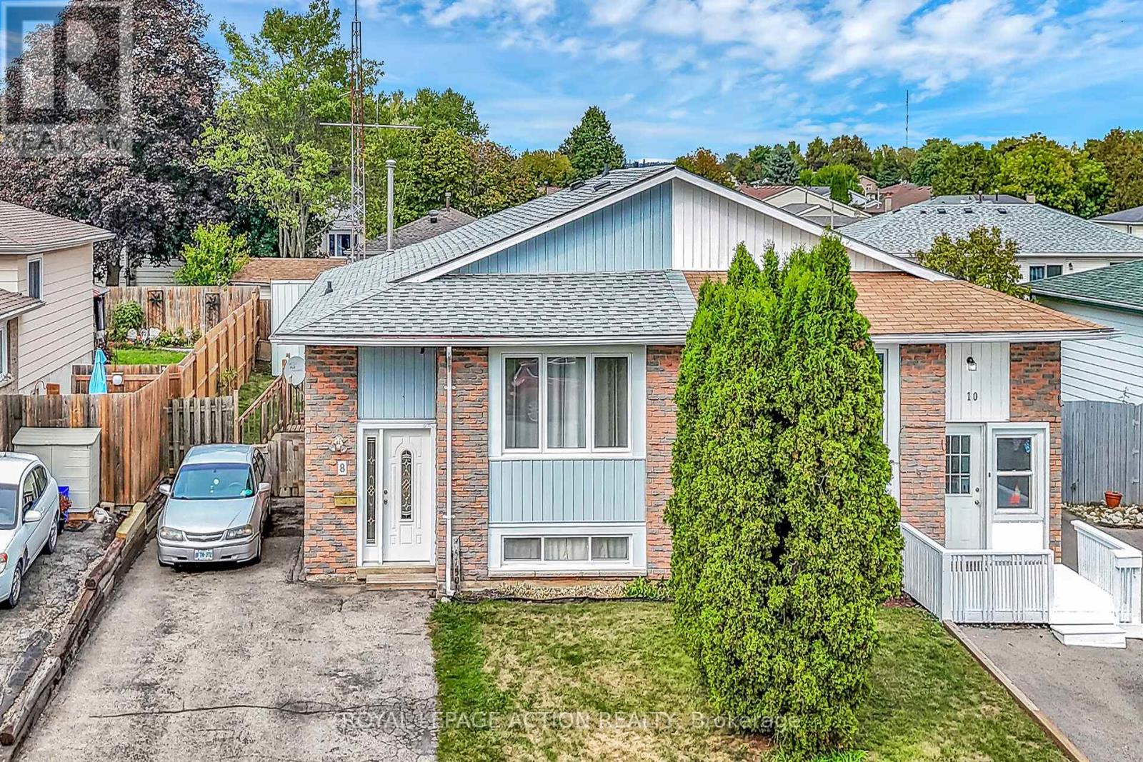 Property at 8 MAPLE CRESCENT image 2